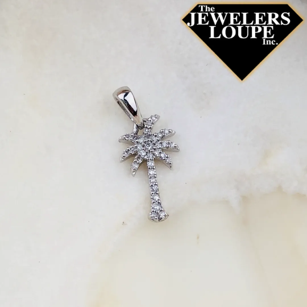 14K White Gold .13ctw Diamond Palmetto Tree Pendant (64668)