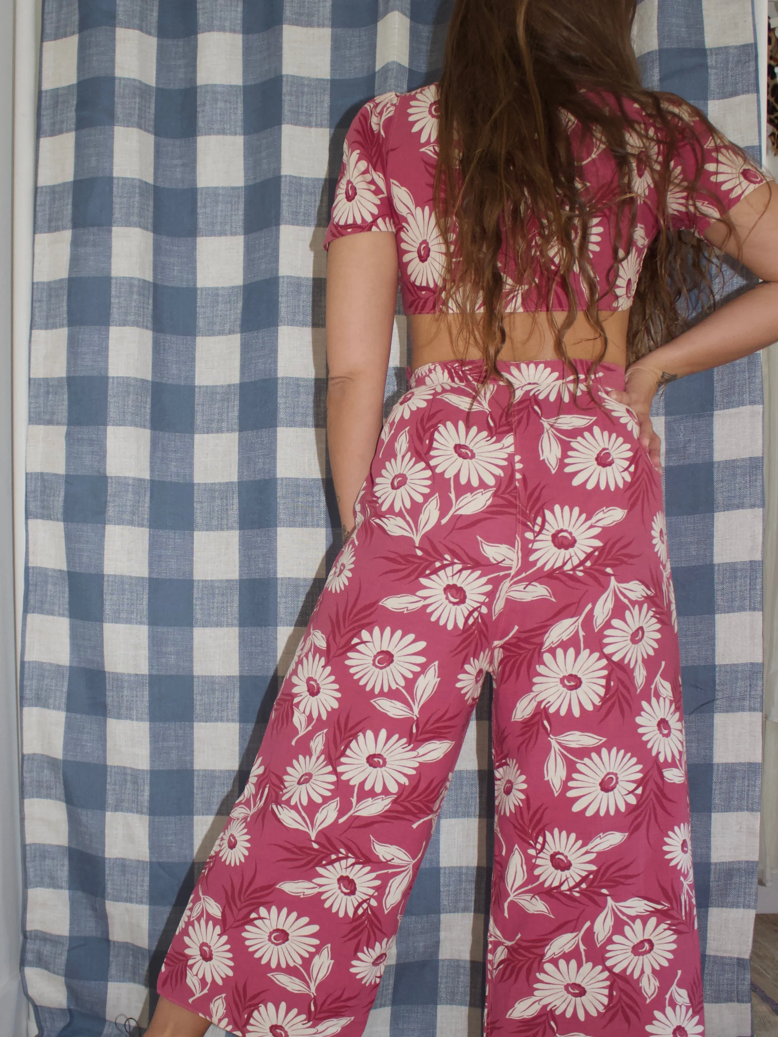 1940s Daisy Print Cotton 2-PC Puff Sleeve Crop Blouse & Side Button Pant Set