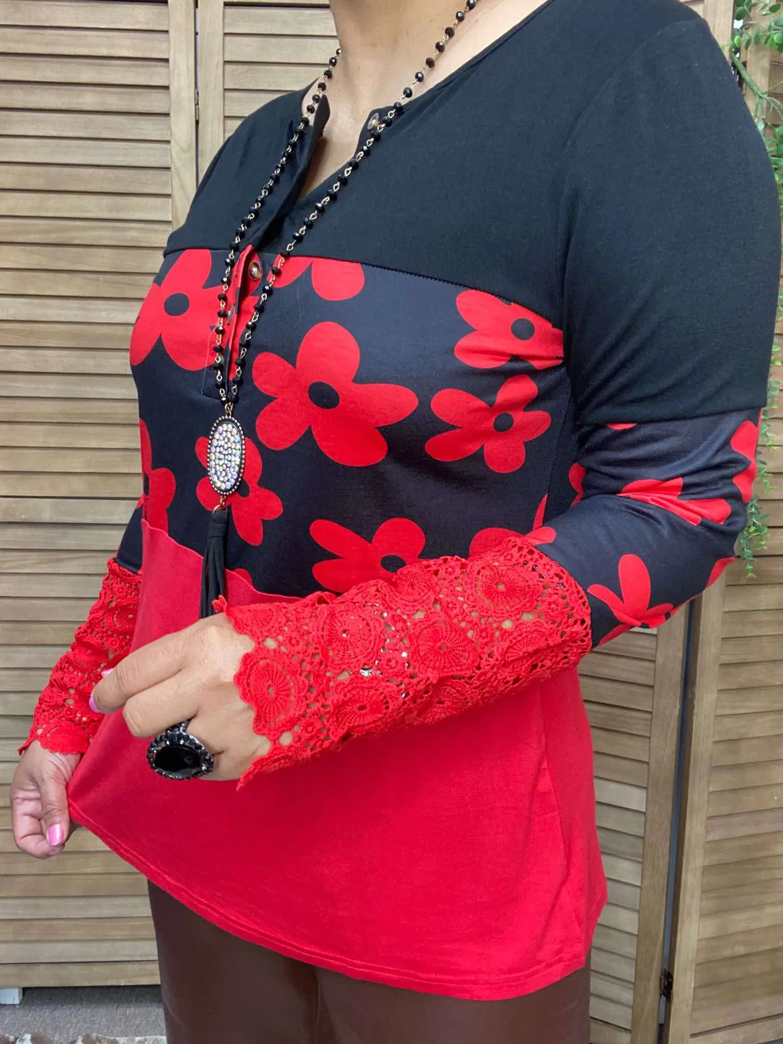 3X  Black & Red color block top with crochet long sleeves
