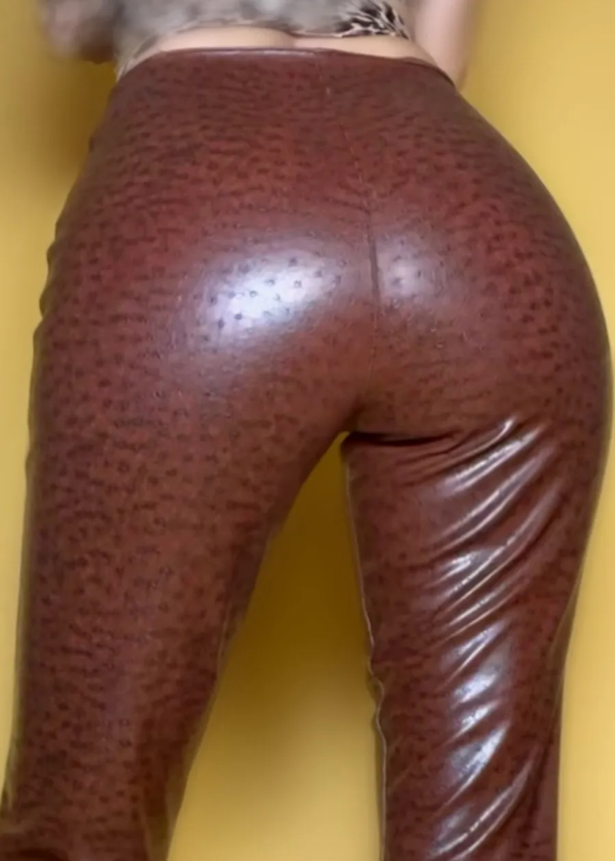 90's Vintage Tark' 1 Vegan Leather Tapered Pants | Textured Espresso