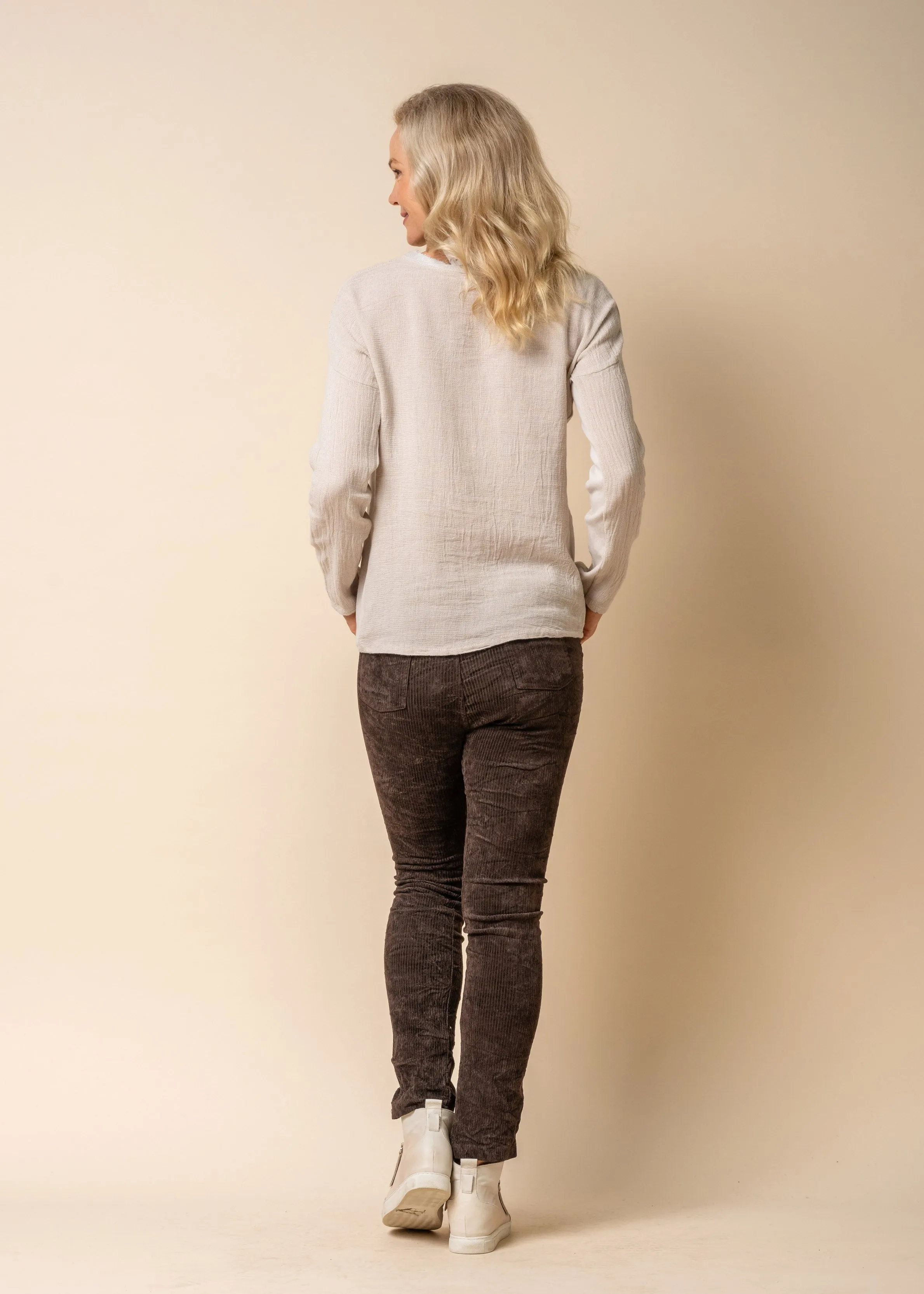 Angerona Linen Blend Top in Latte