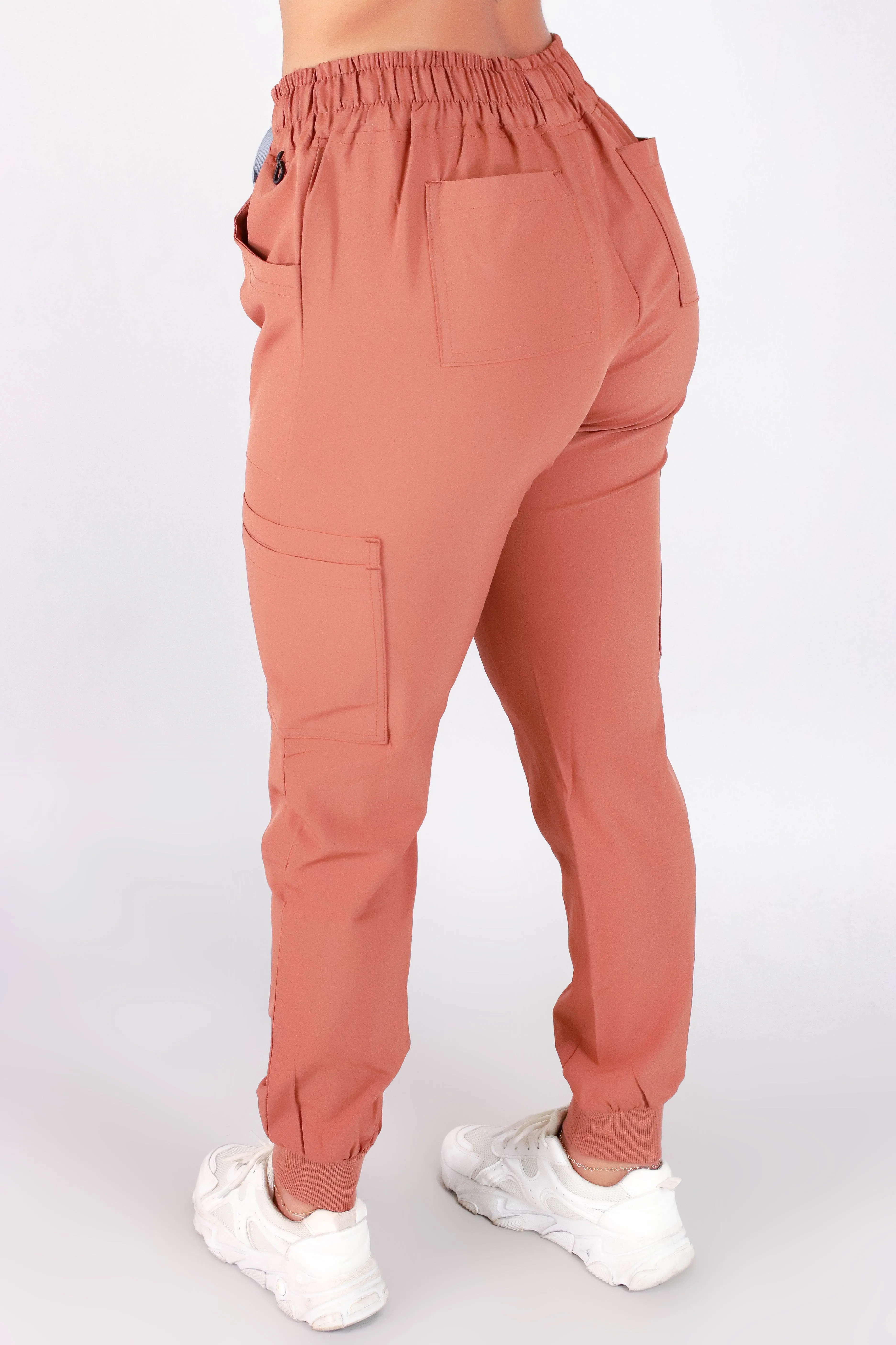 BE PATIENT WITH ME SCRUB PANTS