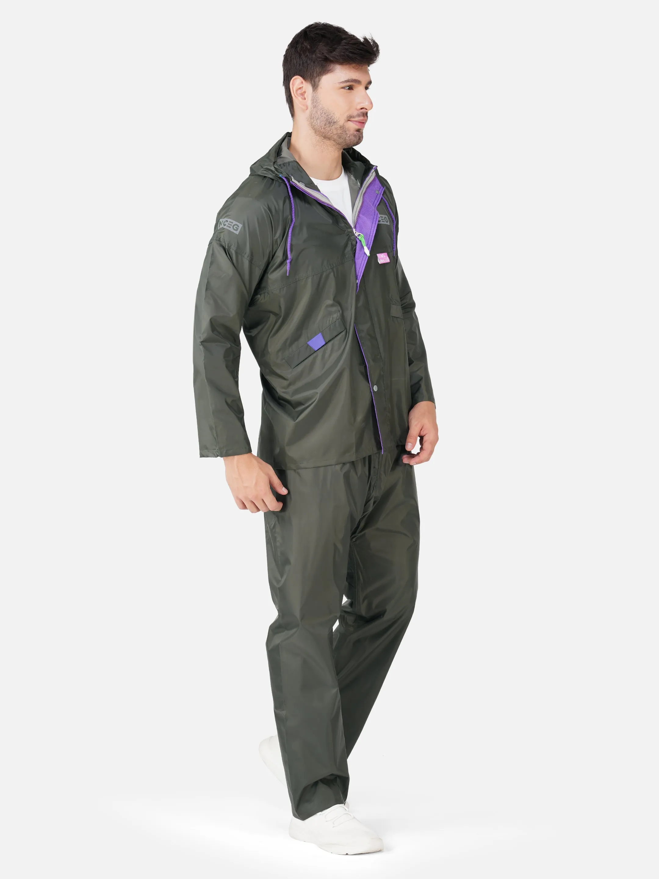 Best Men's Raincoats for All Weather - NiceG