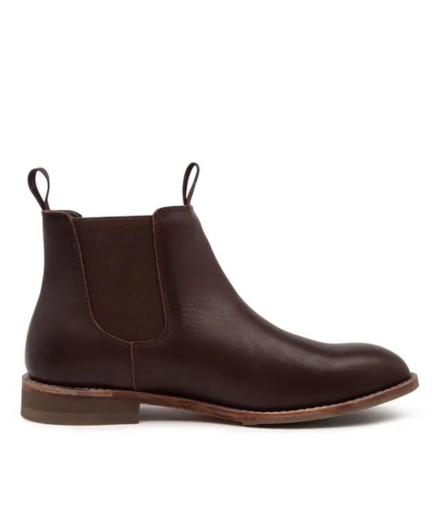 Colorado: Brumby Leather Chelsea Boots