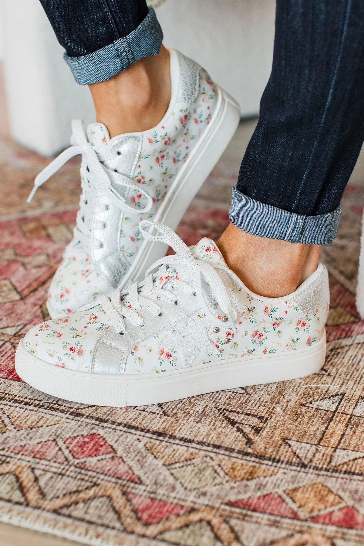 Corky's Supernova Sneakers- White Ditsy Flower
