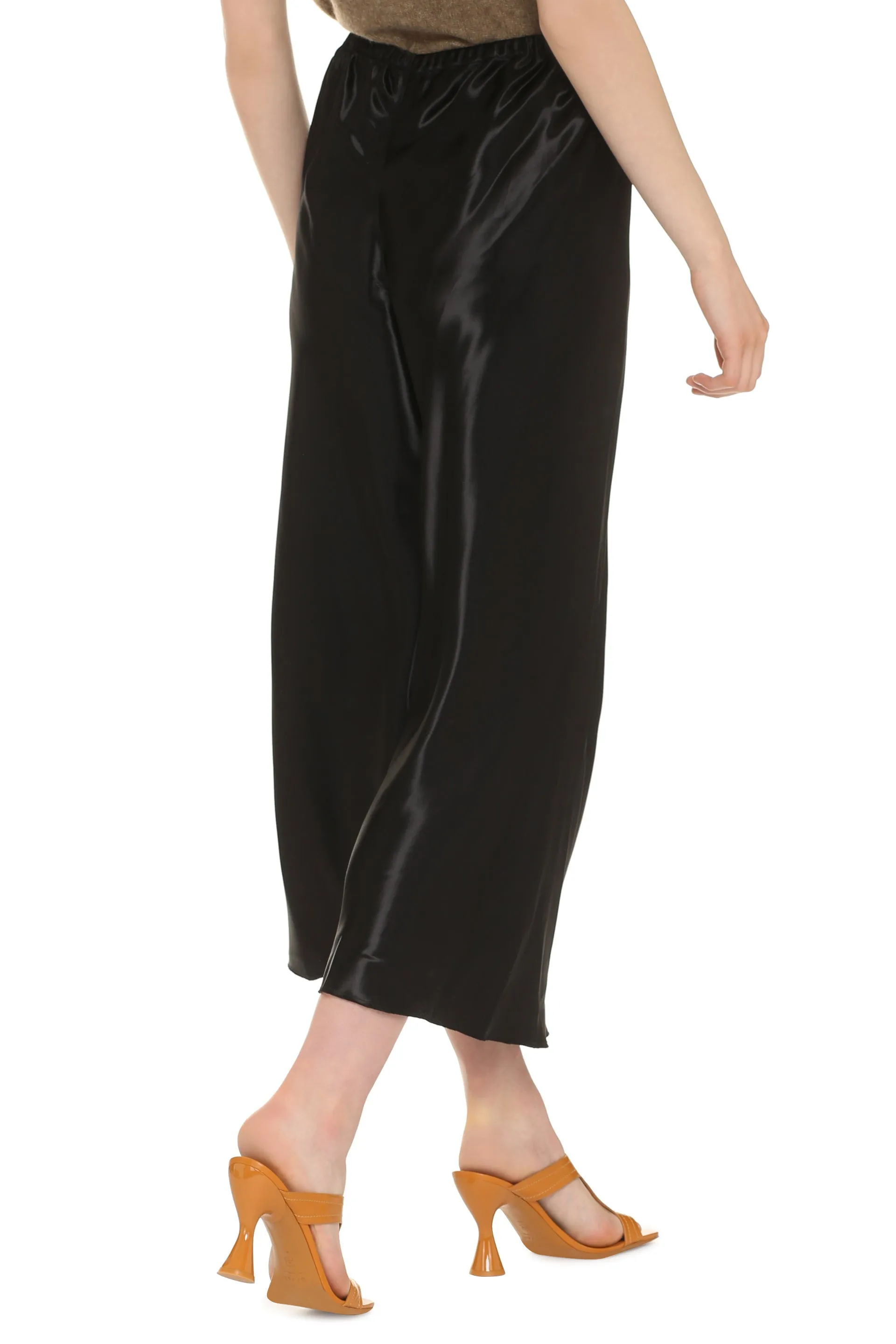 Cropped pants