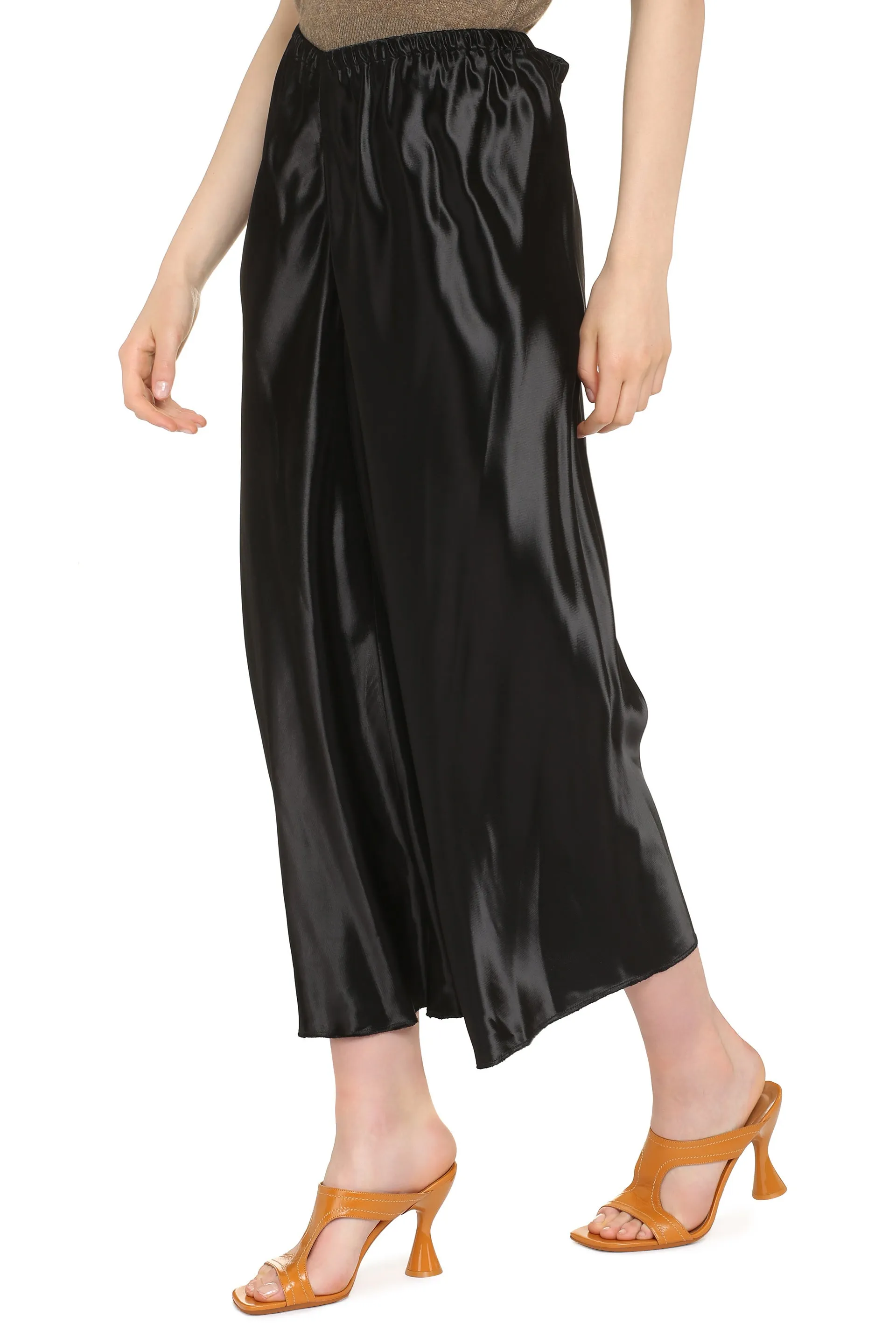 Cropped pants