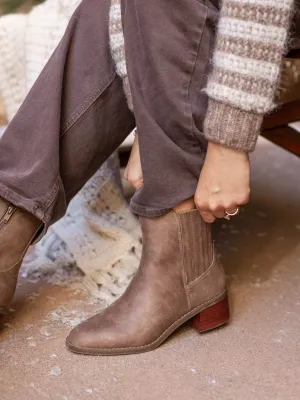 Dolce Vita Delilah Boot