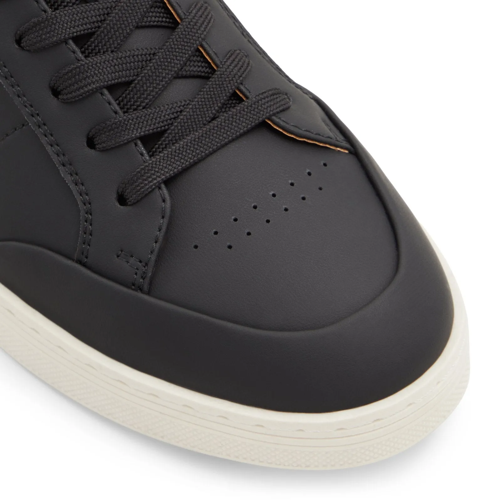 Dunkirk / Sneakers