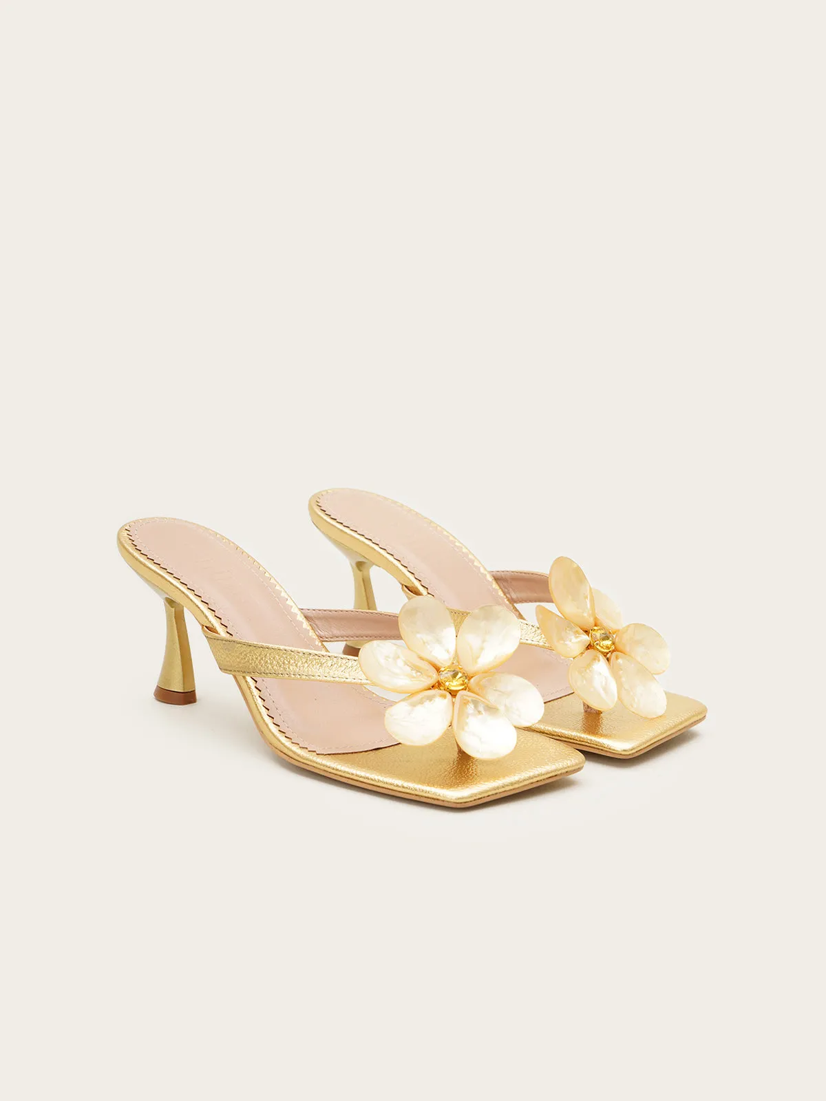 Fleurs Blanches Sandals