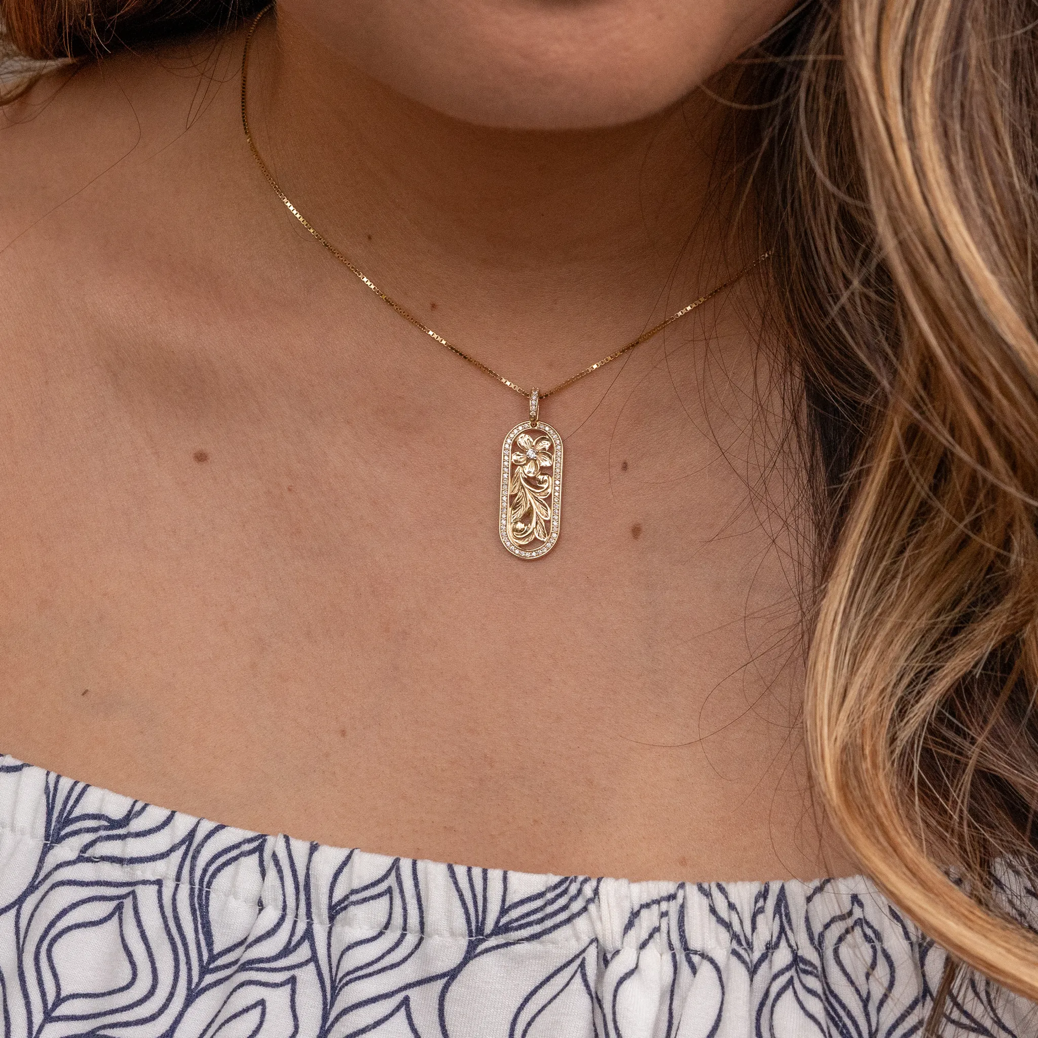 Hawaiian Heirloom Plumeria Pendant in Gold with Diamonds - 27mm