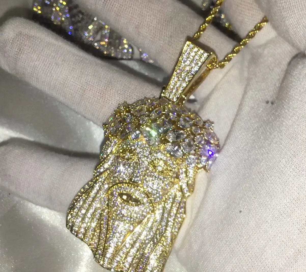 Iced Out Jesus Pendant | Jesus Piece | Jesus Head Pendant | Jesus Face Pendant | Iced Out Chain | Diamond Jesus Pendant | Iced Jesus Chain