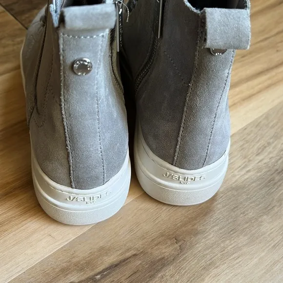 J SLIDES Norris Platform High Top Grey Suede Bootie Side Zip Women’s Size 5 NWOT