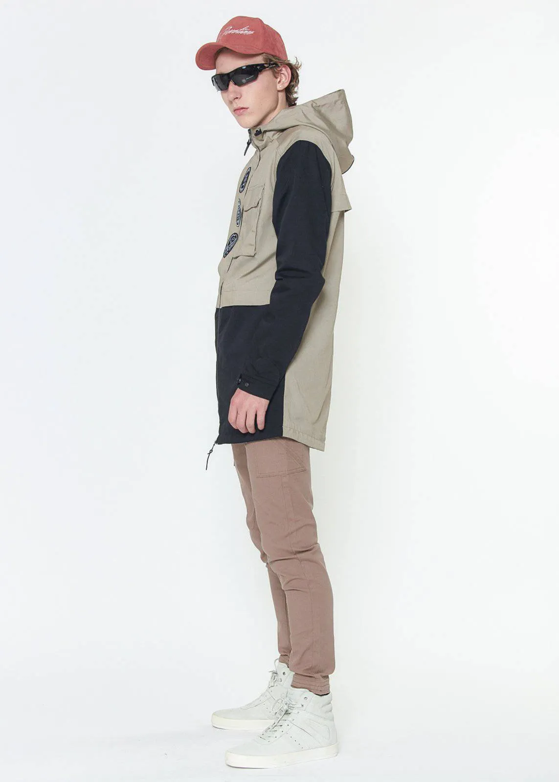 Konus Men's Hooded Jacket w/ Color Block x Patch in Khaki