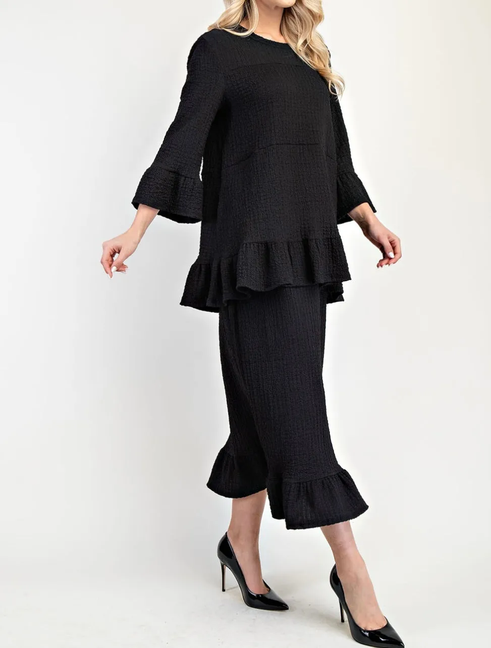 Liza Lou's Monique Textured Fabric Black Skirt