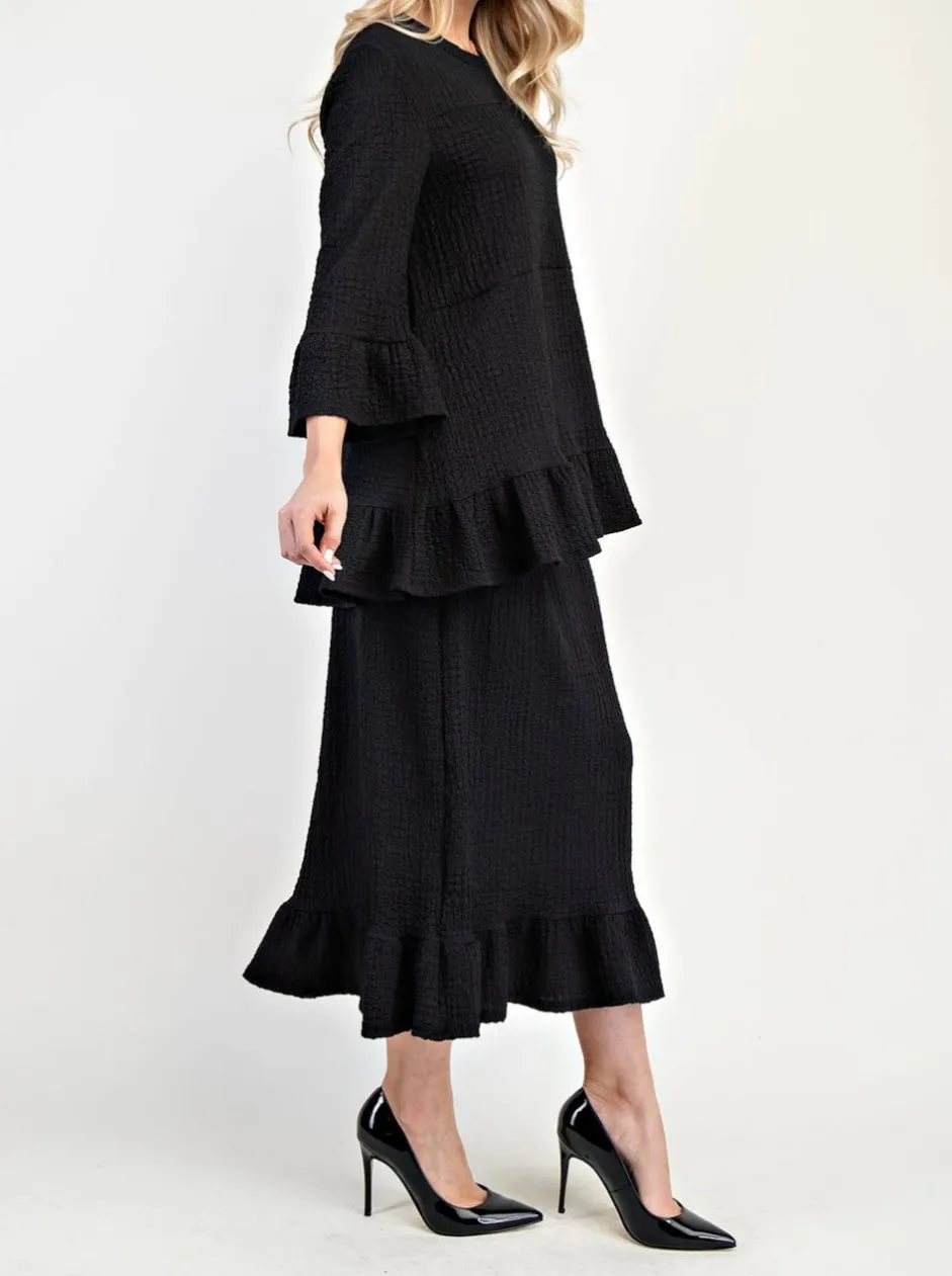 Liza Lou's Monique Textured Fabric Black Skirt