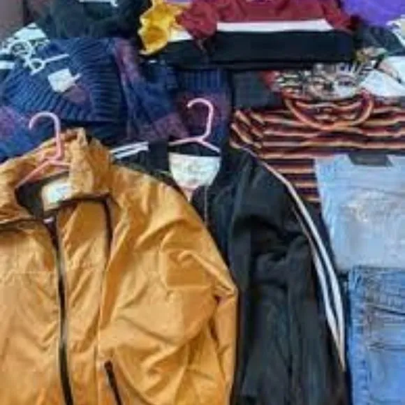 Lot of Junior's Clothing Size Large!! Valued over $200! 9 items!