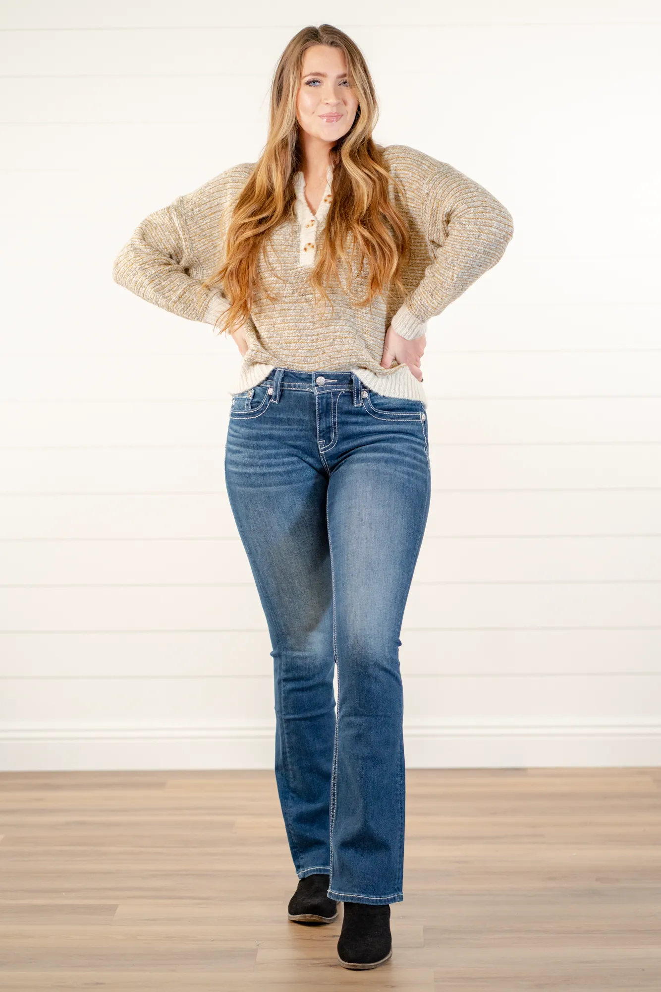 M Pocket Chloe Mid Rise Boot Cut
