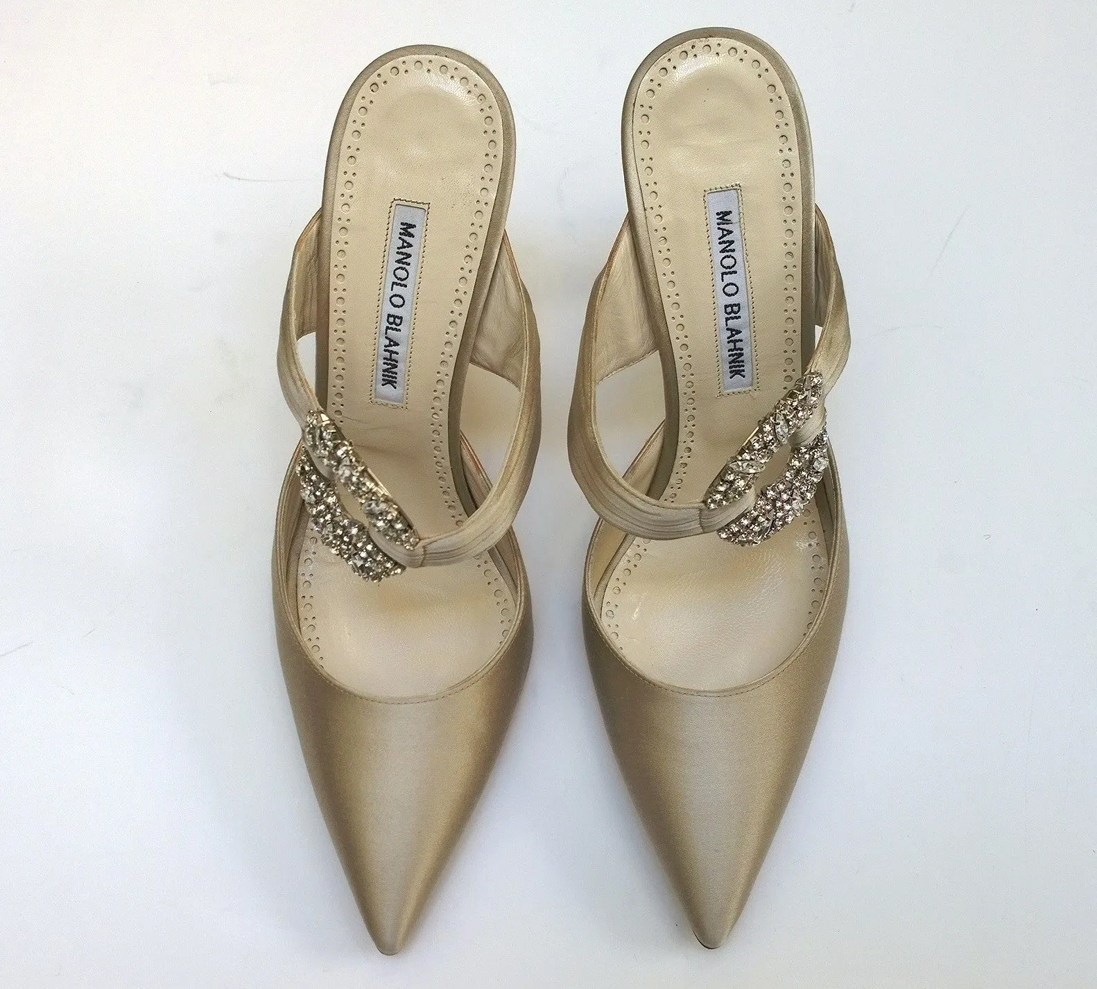 Manolo Blahnik Maidugura 105 Oyster Satin Heels New Mules Maidugura