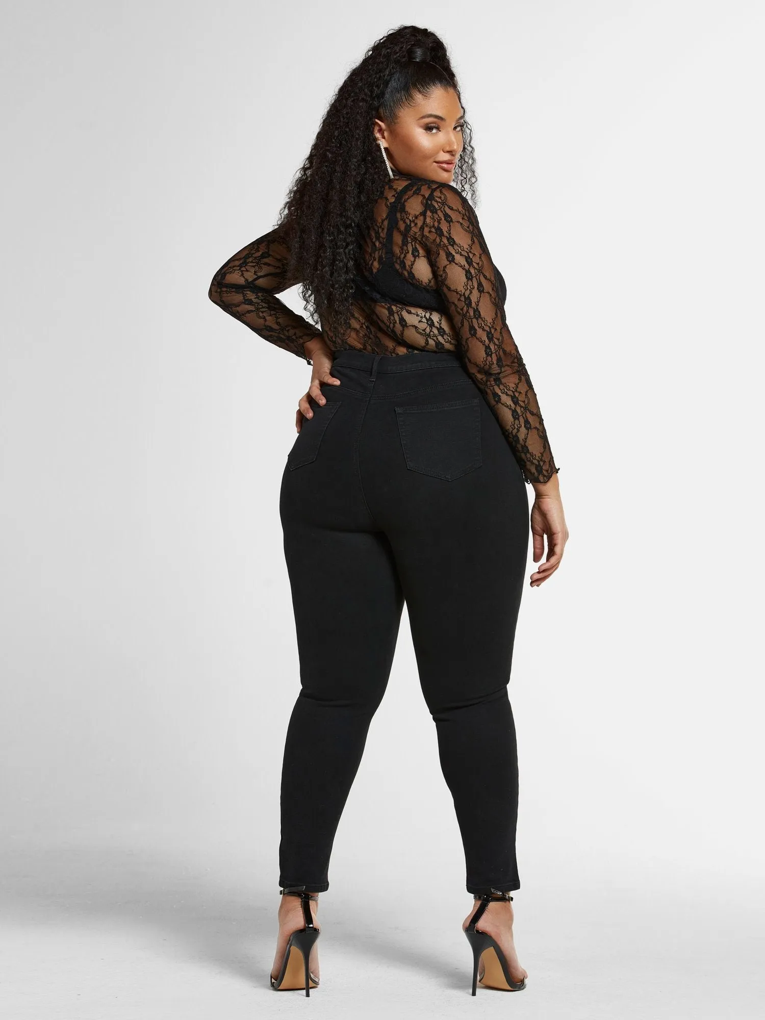 Mid-Rise Crossover Waistband Skinny Jeans