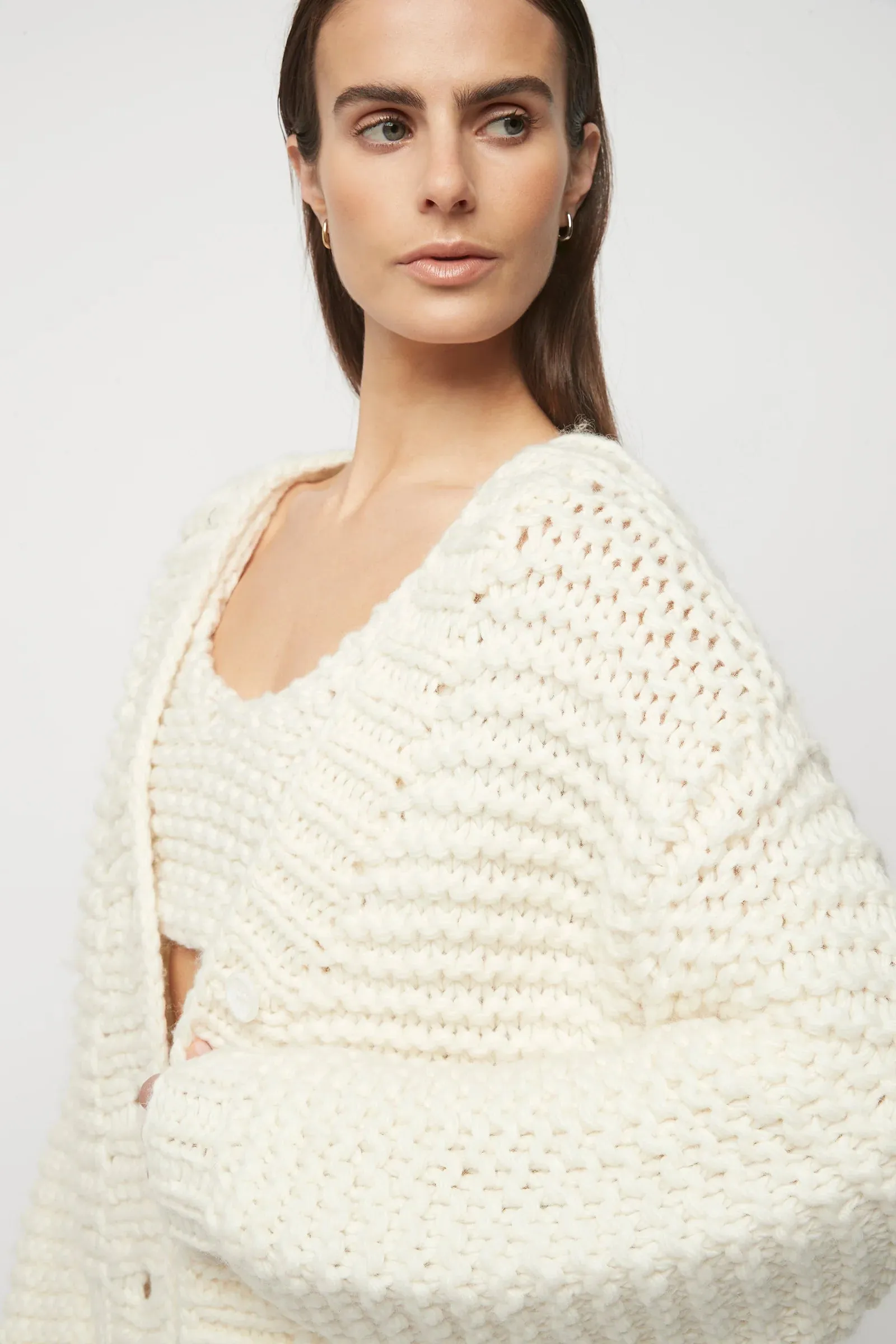 MITFORD HANDMADE KNIT CARDIGAN | WINTER WHITE