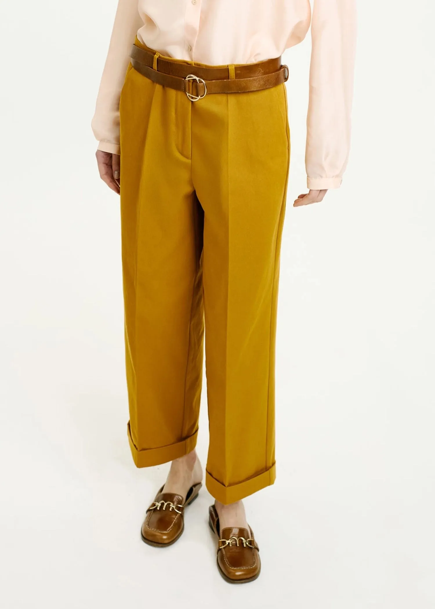 Momoni Sol Pant