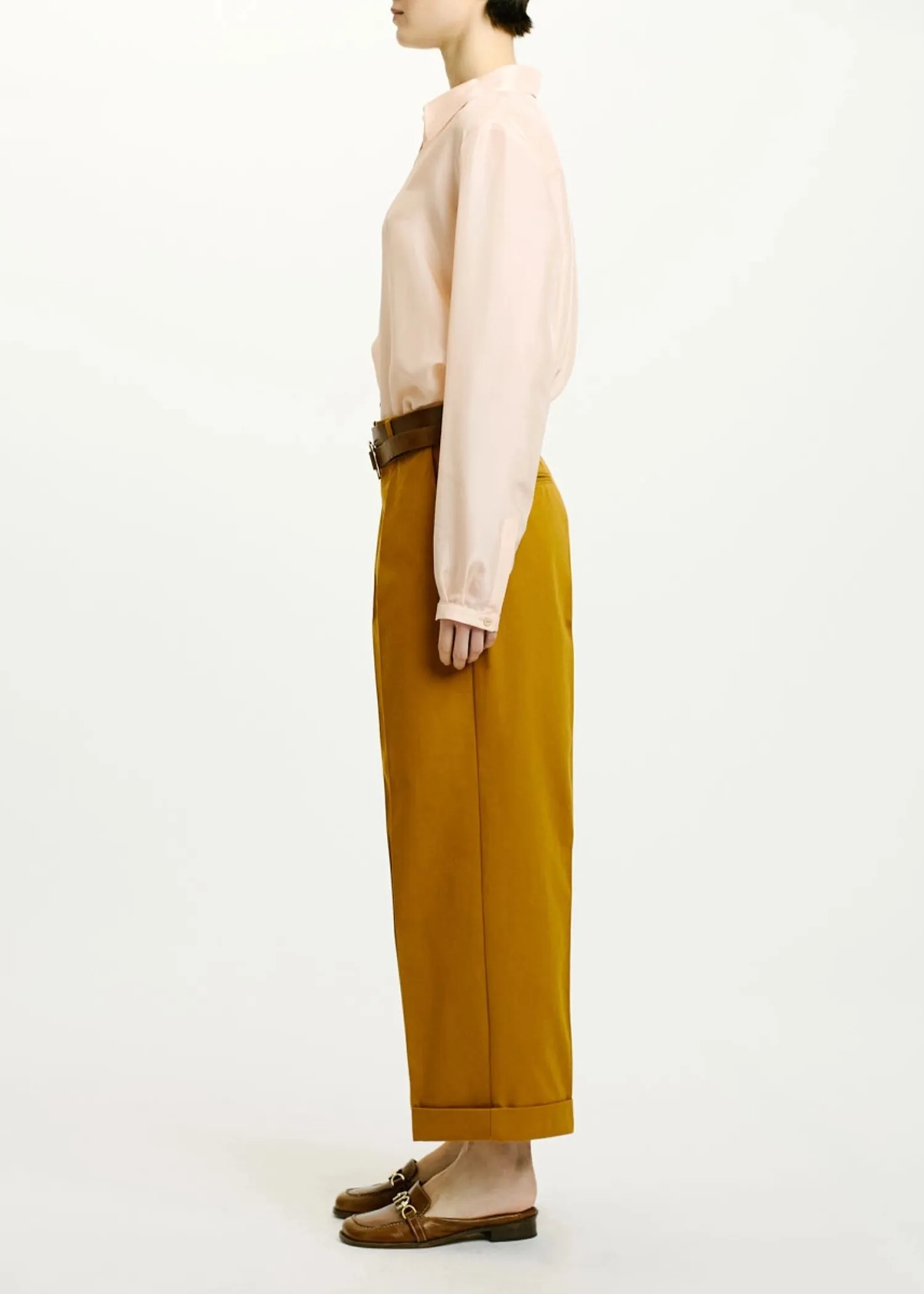 Momoni Sol Pant