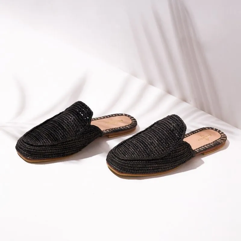 Munatas  Black
