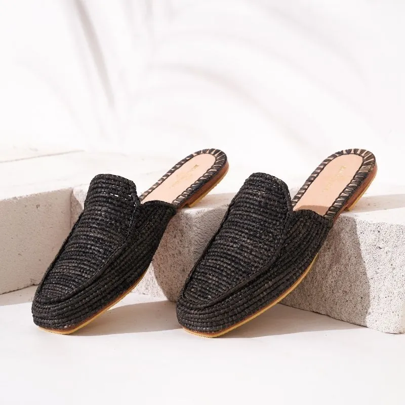 Munatas  Black