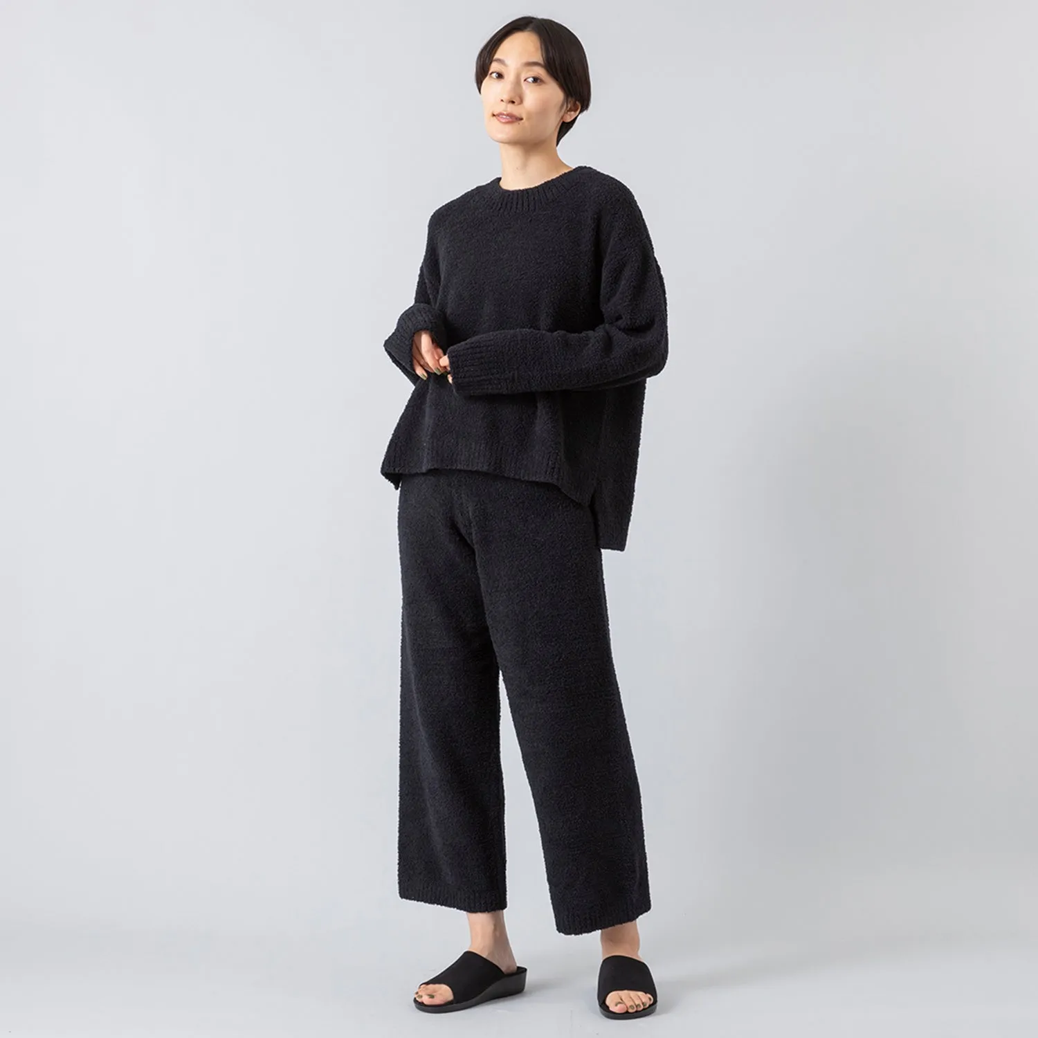 nestwell | ネストウェル　ROBIN < Comfort Semi Wide Fit Pants >