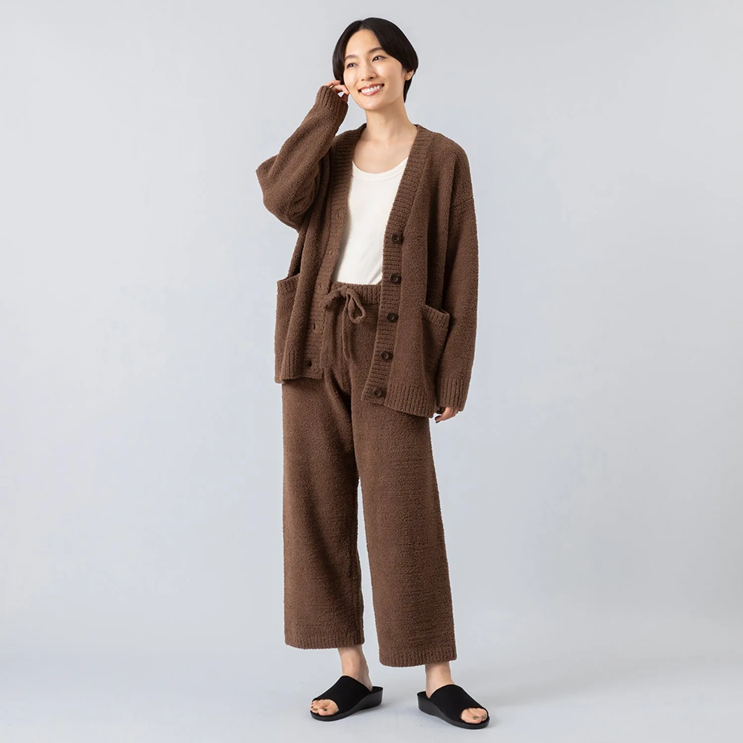 nestwell | ネストウェル　ROBIN < Comfort Semi Wide Fit Pants >
