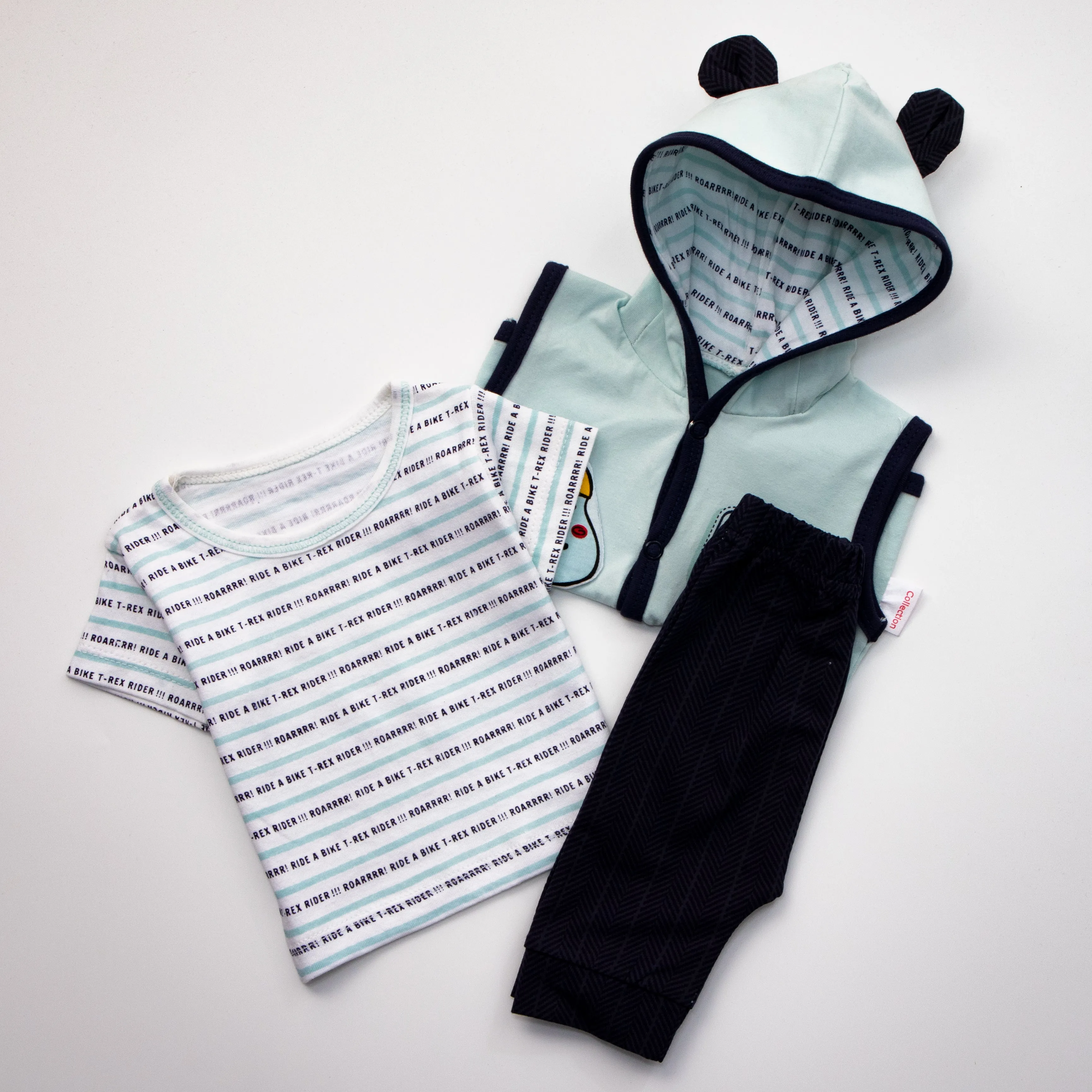 Newborn boys Half Sleeves Rompers code-( Roar )