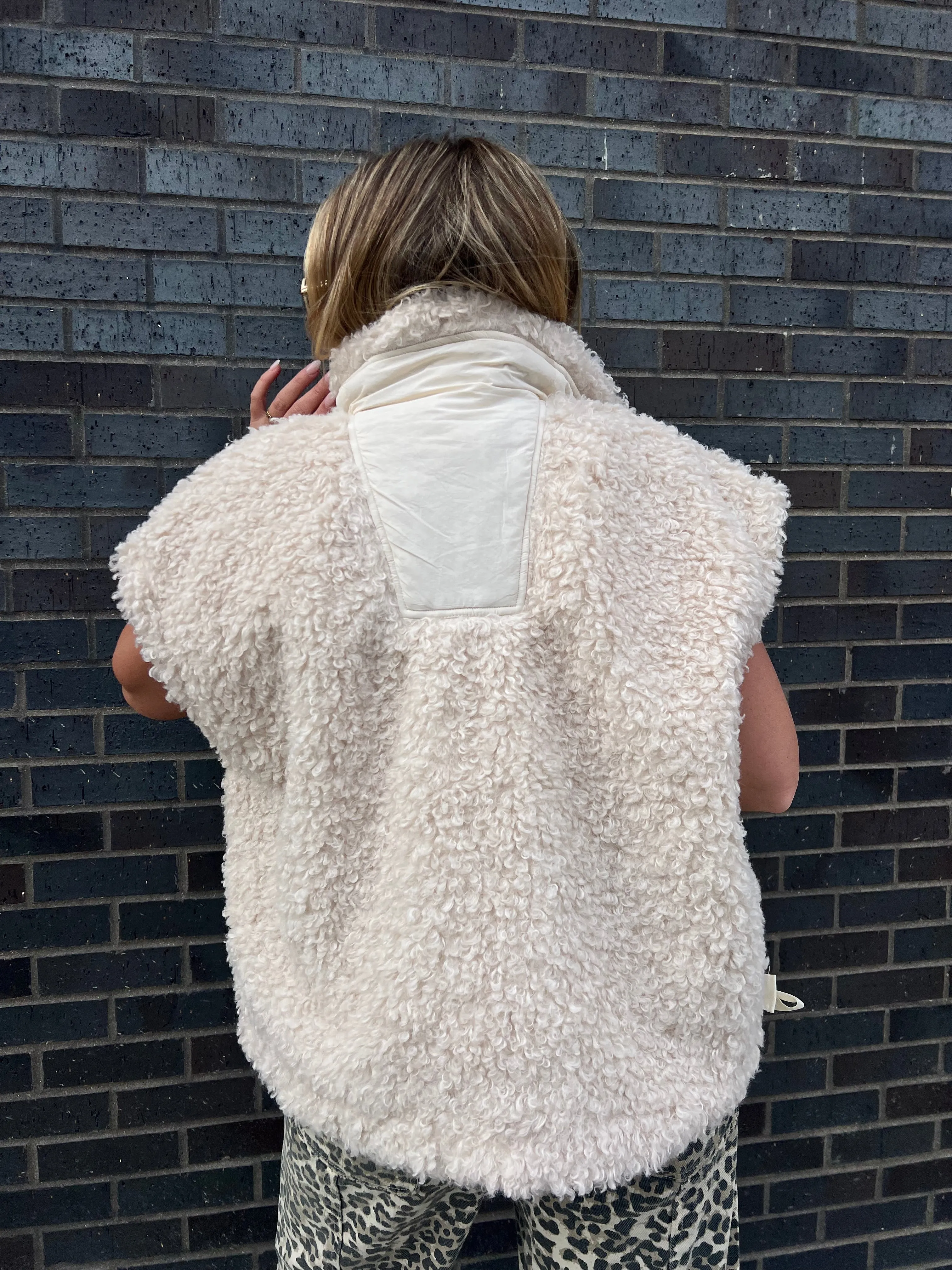 Nova Teddy Vest