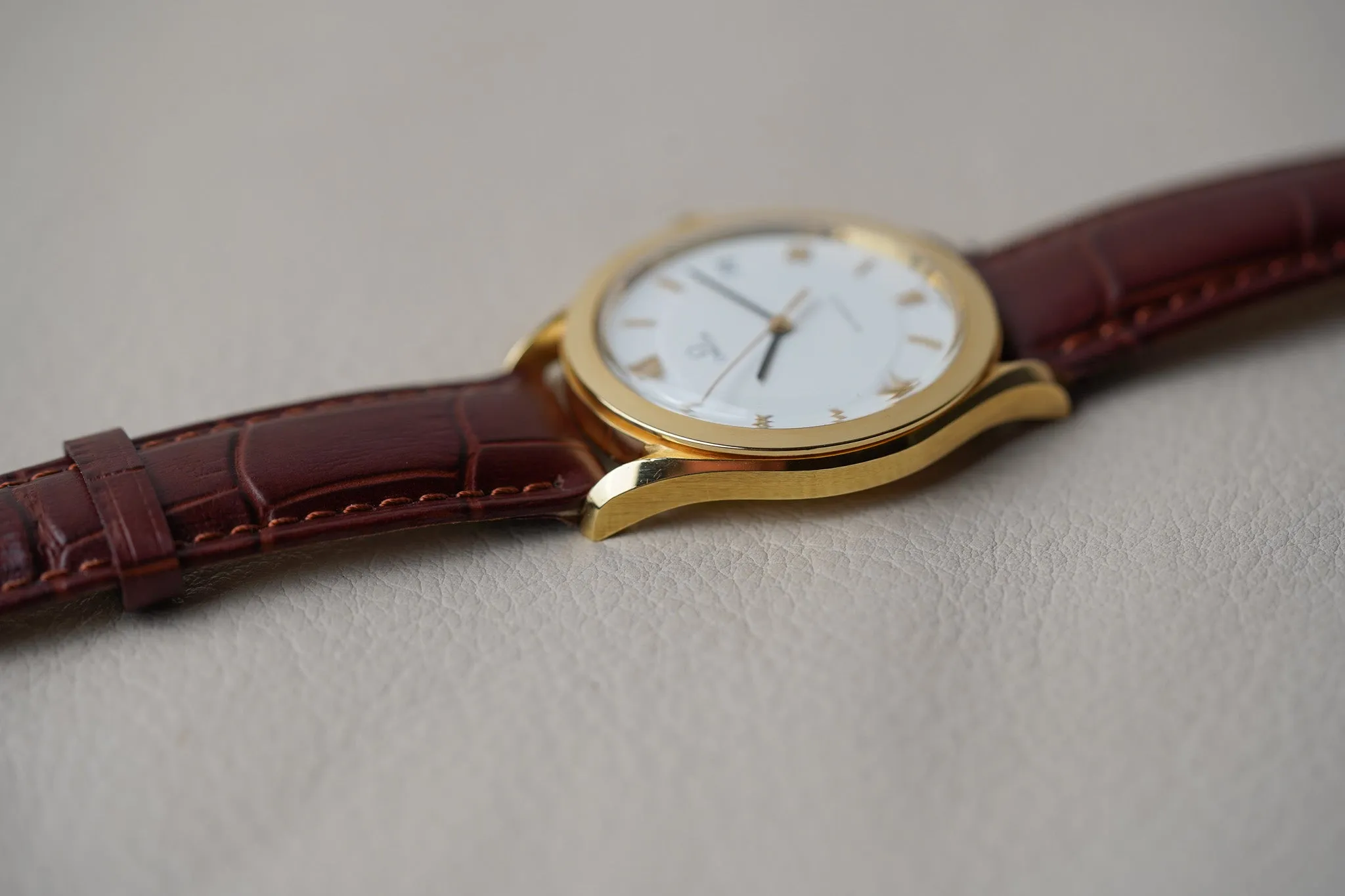 Omega Speedmaster Classic Heritage Maison Fondée en 1848 - 166.0285 / 3601.20 Solid 18k Gold