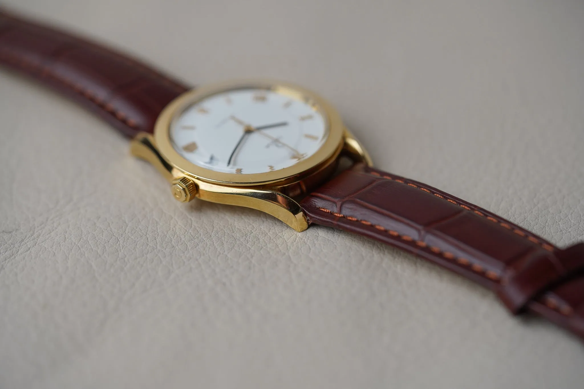 Omega Speedmaster Classic Heritage Maison Fondée en 1848 - 166.0285 / 3601.20 Solid 18k Gold