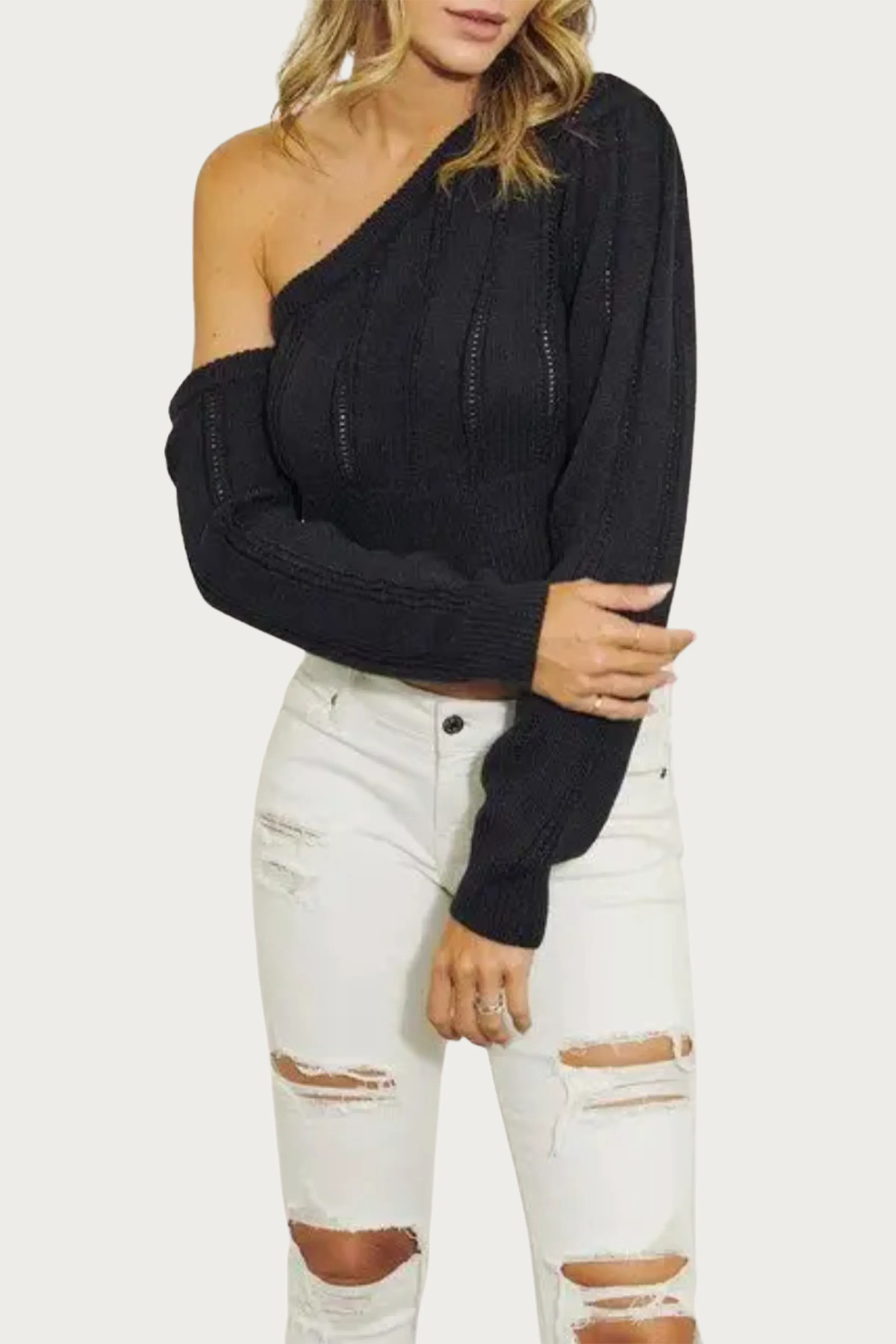 ONE-SHOULDER KNIT SWEATER