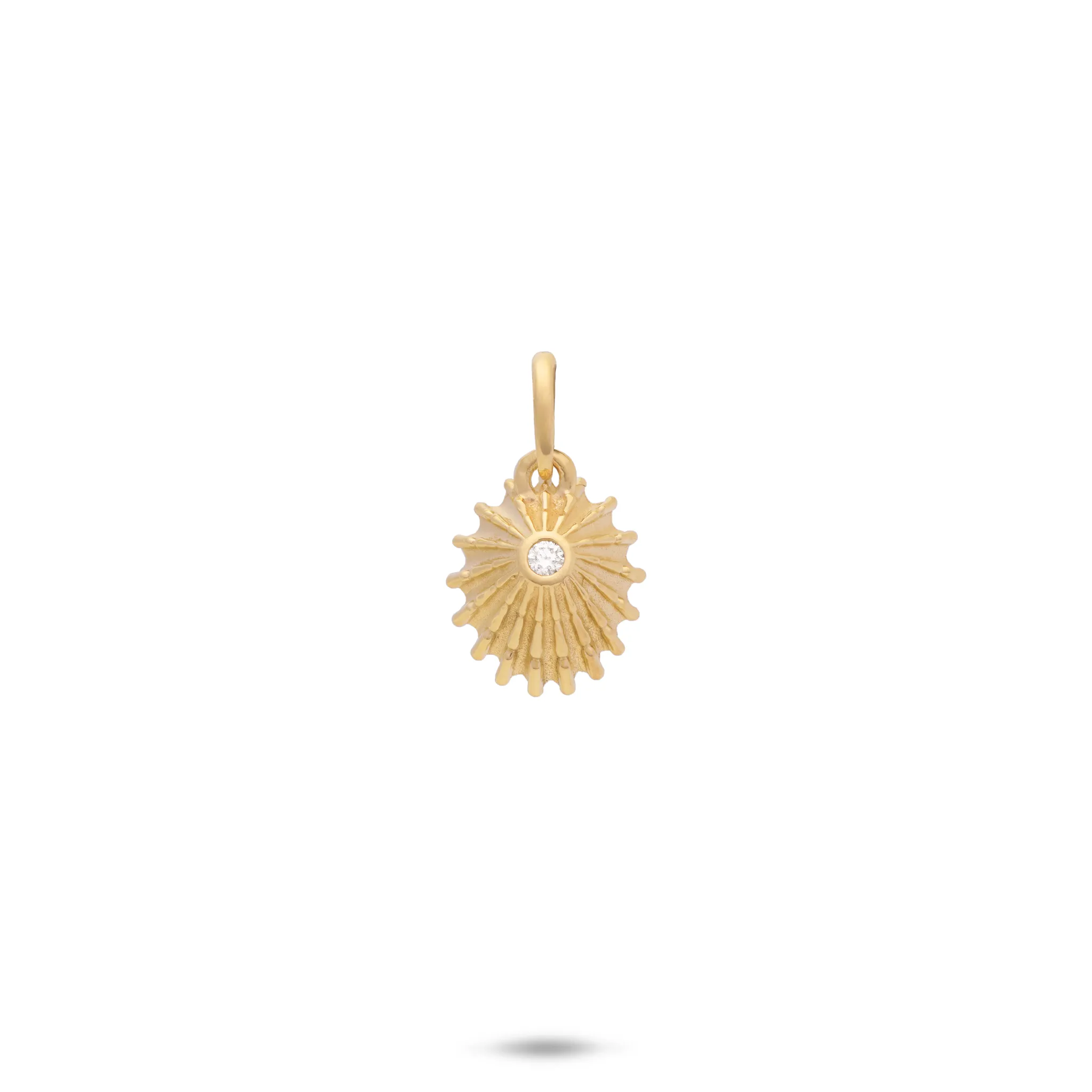 ʻOpihi Pendant in Gold with Diamond - 12mm