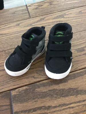 OshKosh black and grey high tops-4