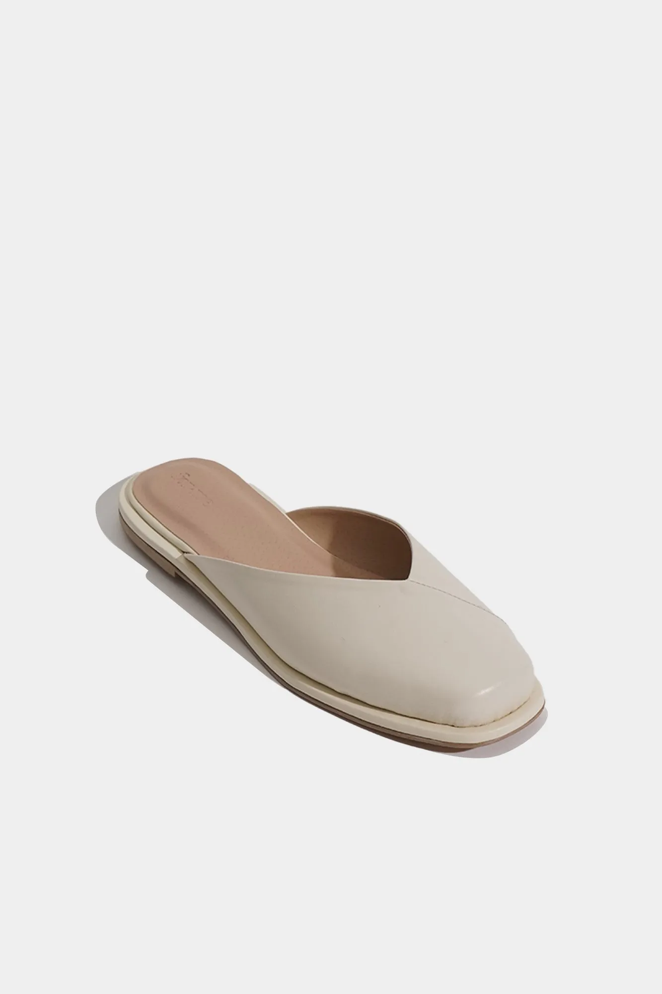 Round Toe Mules