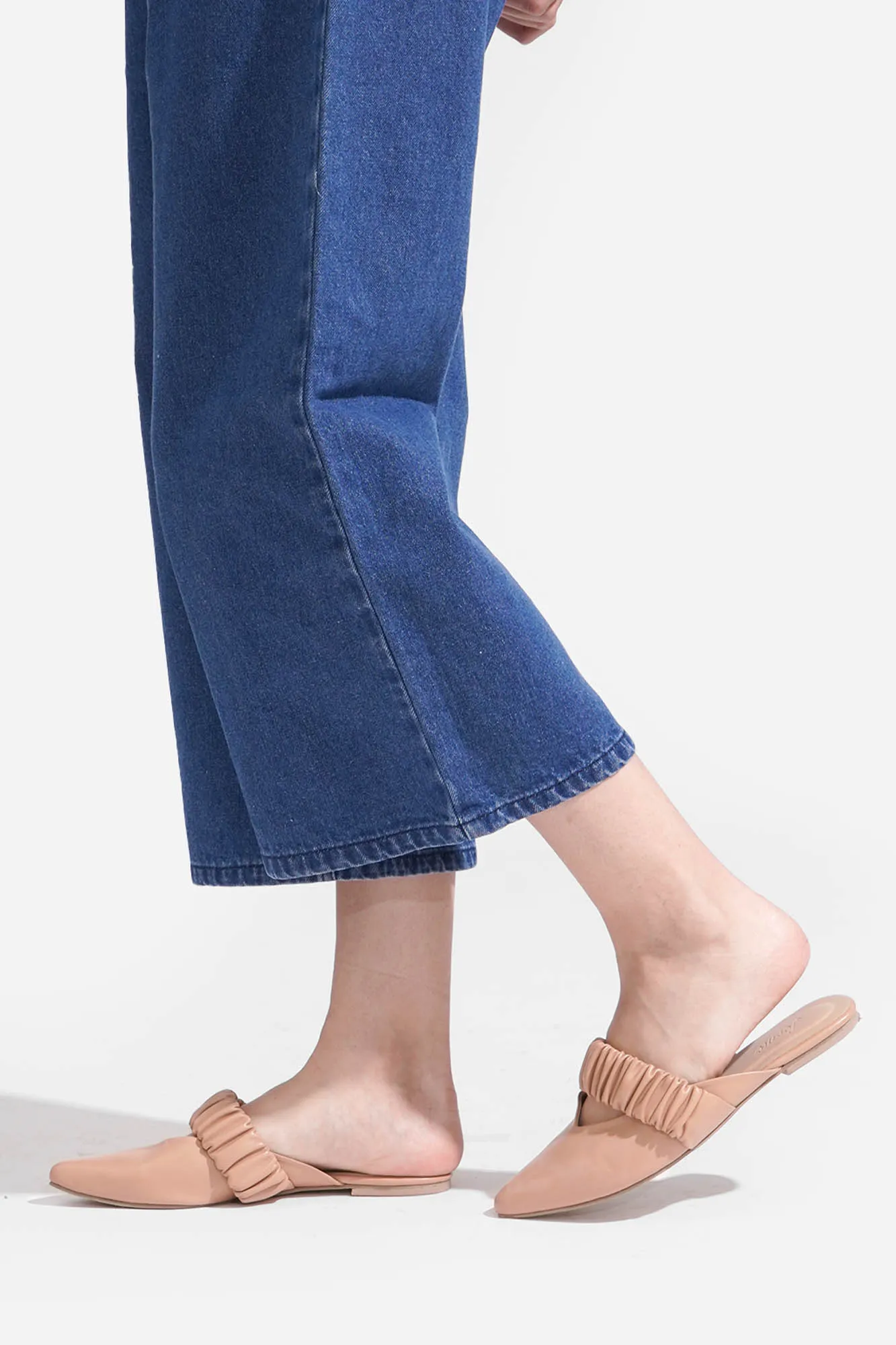 Ruched Band Padded Insole Pointed Toe Mules