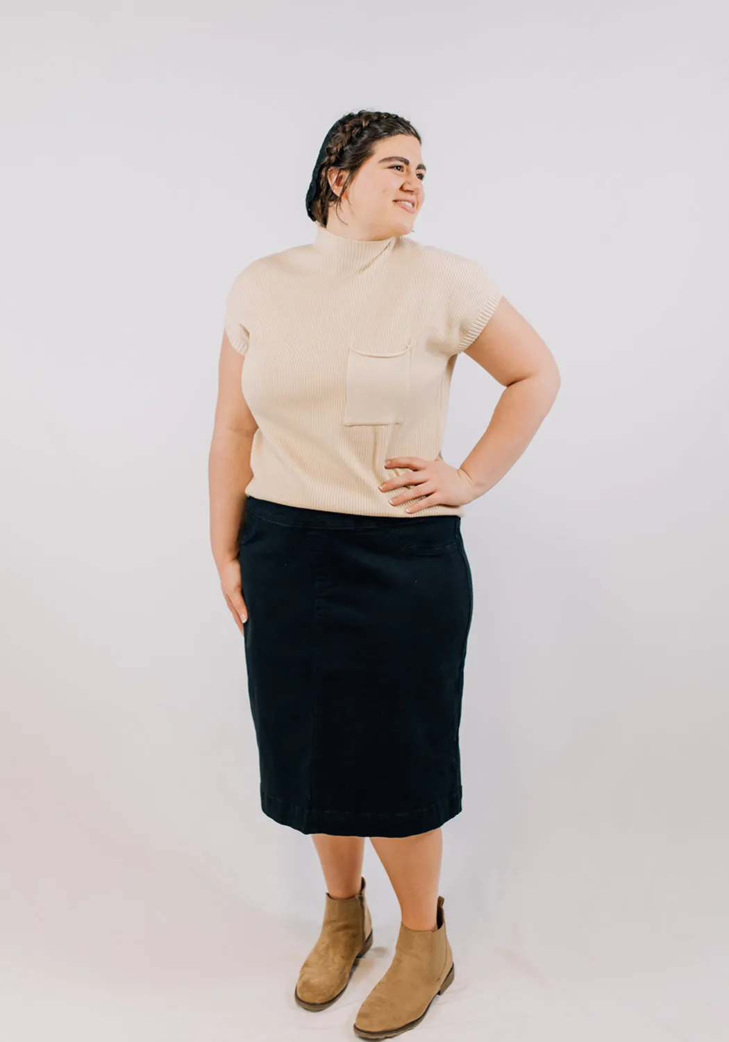 'Sara' Stretch Denim Skirt in Black
