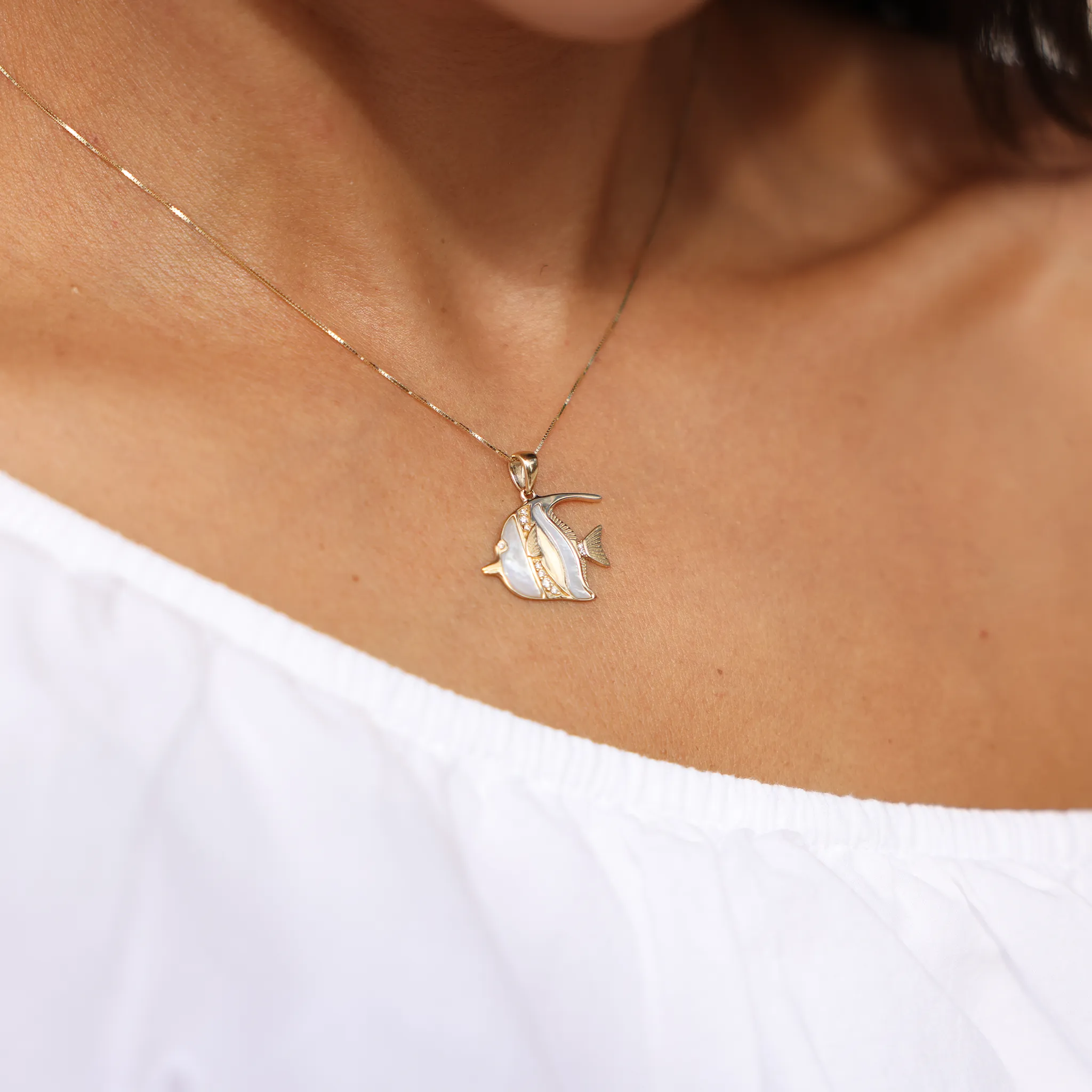 Sealife Angelfish Mother of Pearl Pendant in Gold with Diamonds - 23mm