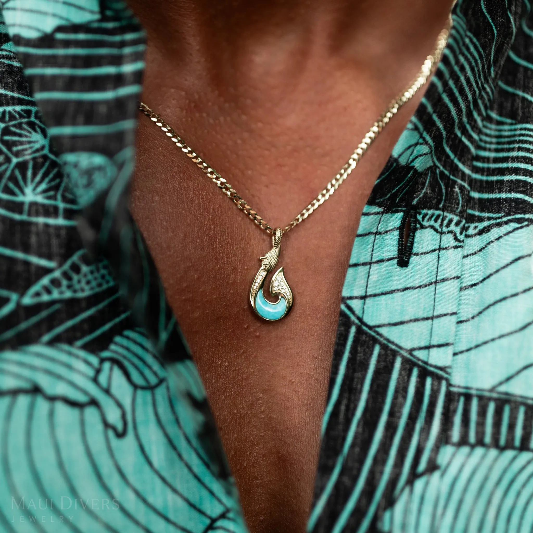 Sealife Fish Hook Turquoise Pendant in Gold with Diamonds - 27mm