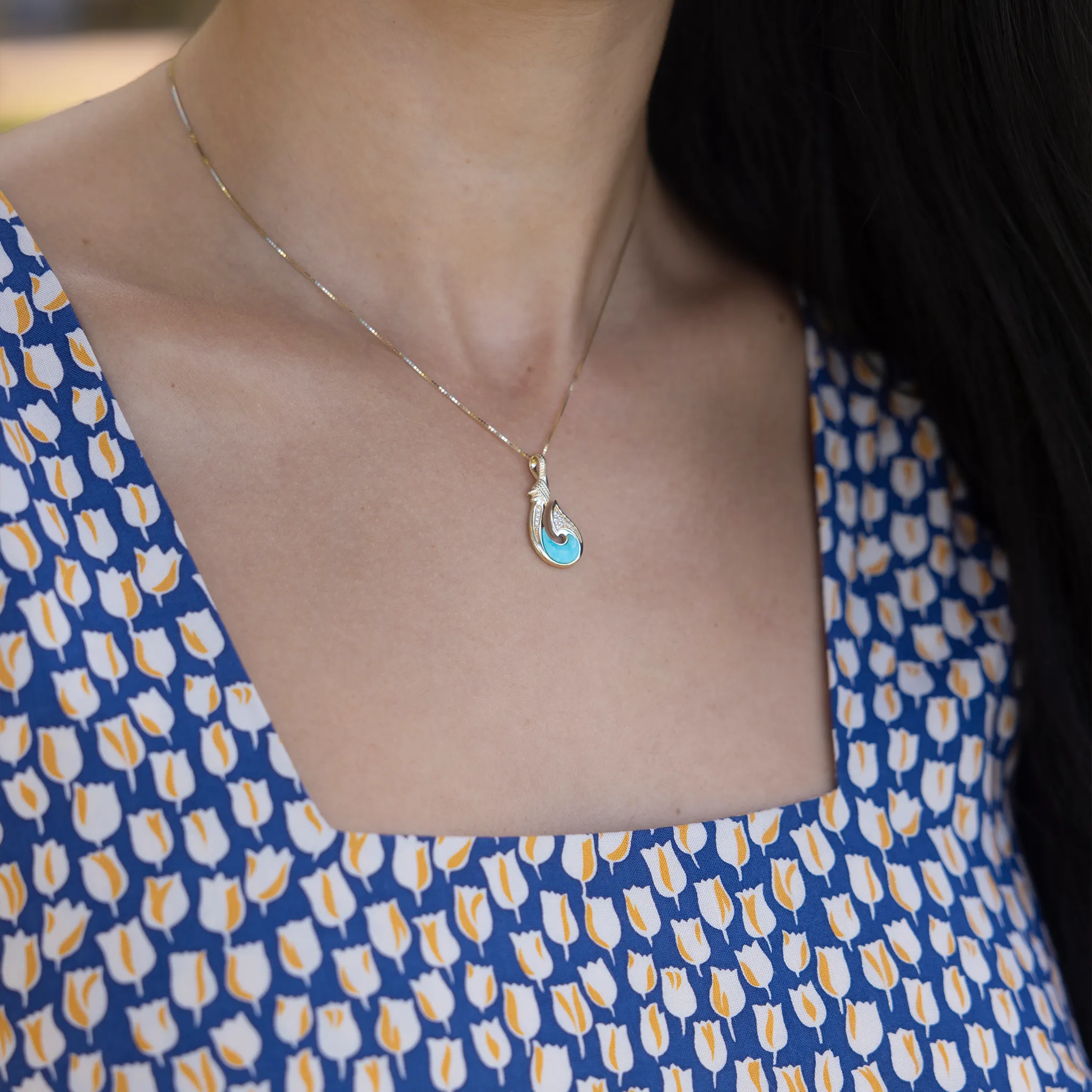 Sealife Fish Hook Turquoise Pendant in Gold with Diamonds - 27mm