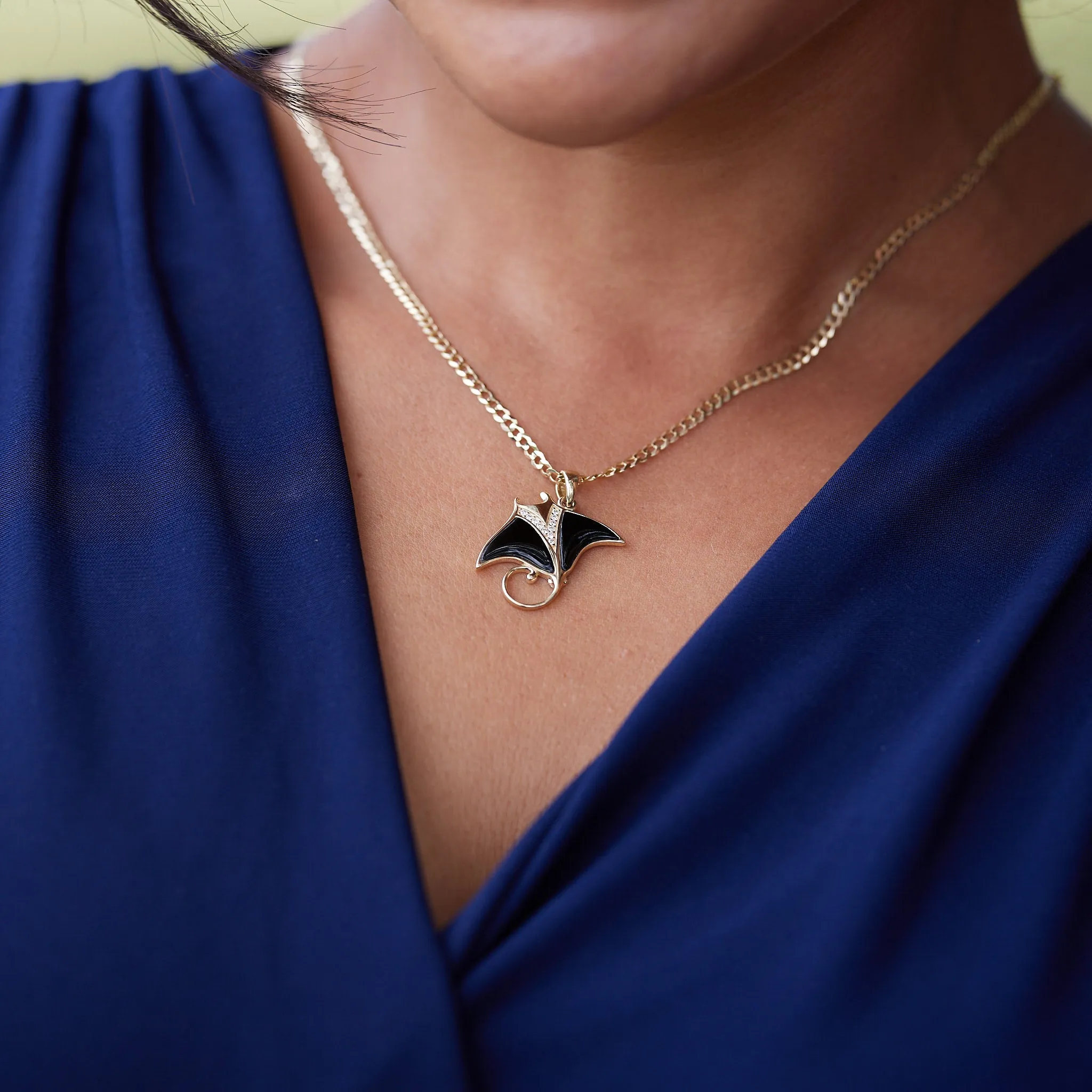 Sealife Manta Ray Black Coral Pendant in Gold with Diamonds - 21mm