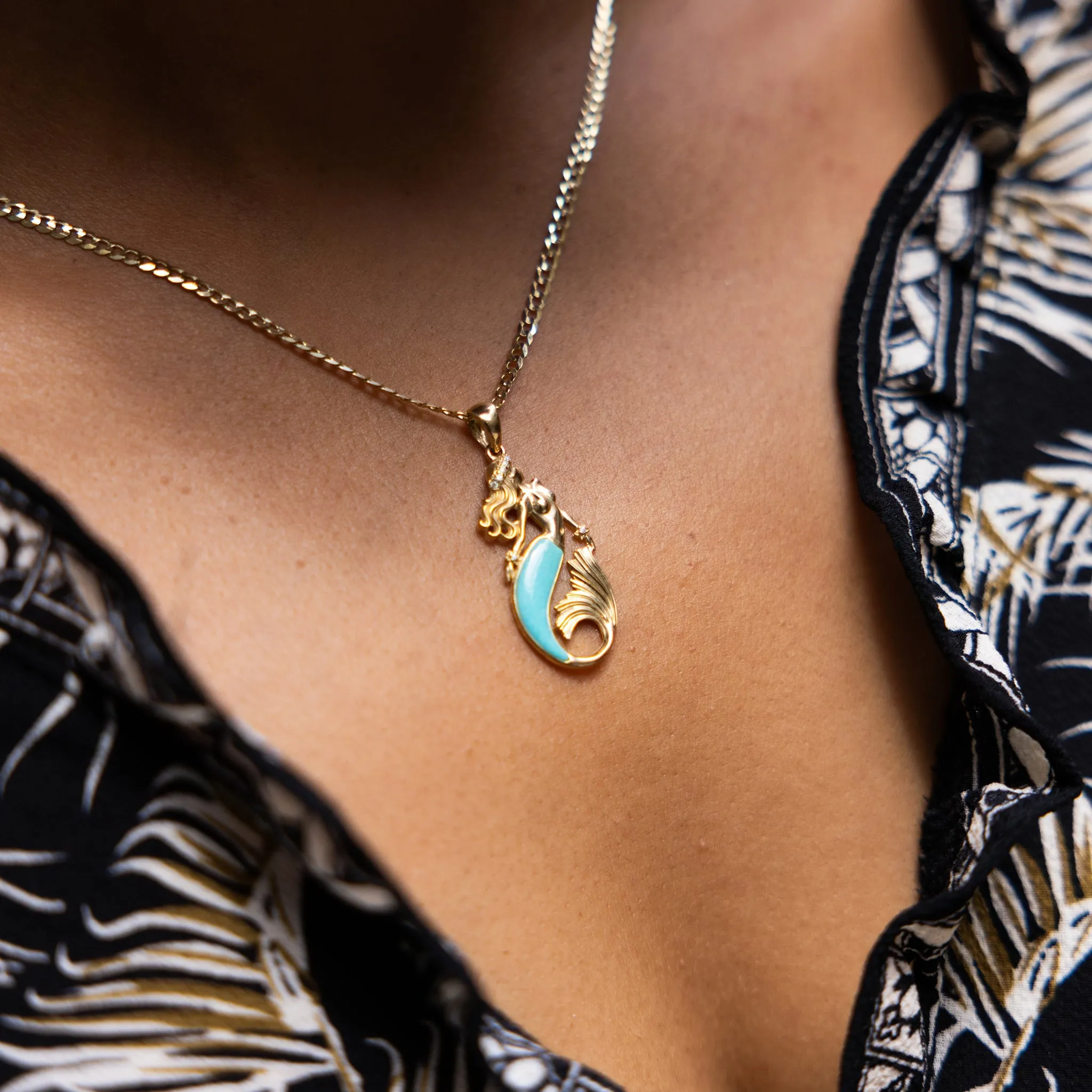 Sealife Mermaid Turquoise Pendant in Gold with Diamonds - 30mm