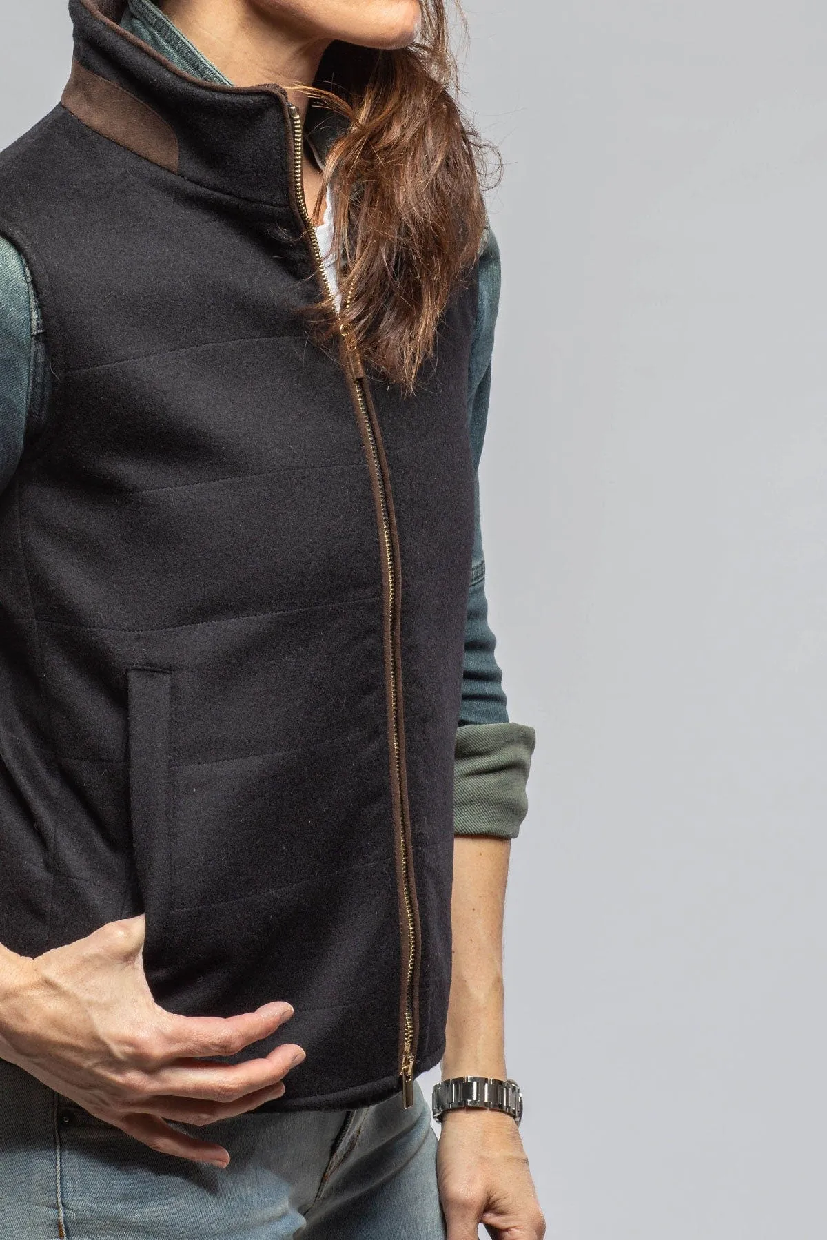 Simi Vest In Black