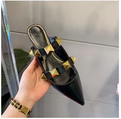 Simple Fashion Pointed Toe Women's Slides