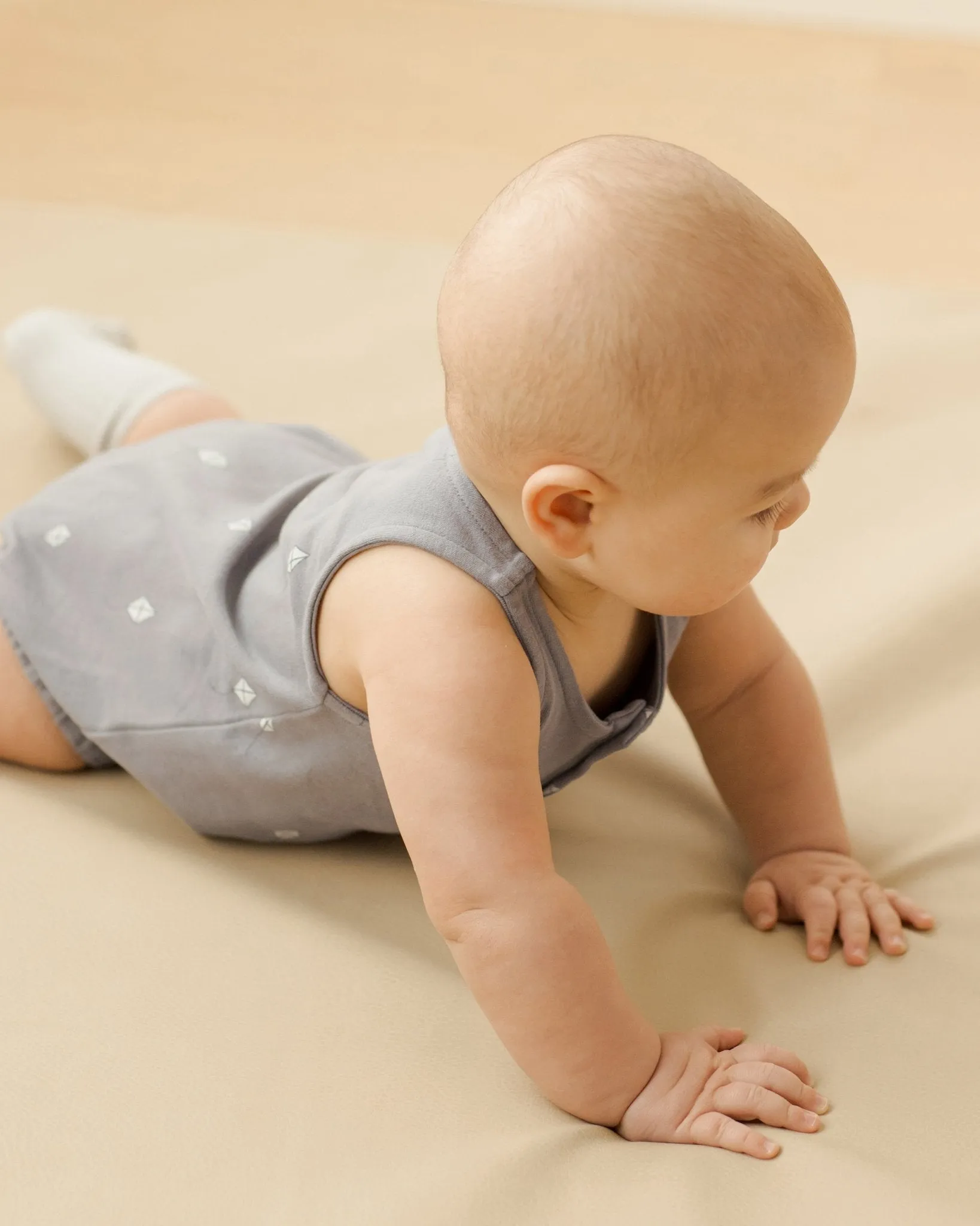 Sleeveless Bubble Romper || Kites