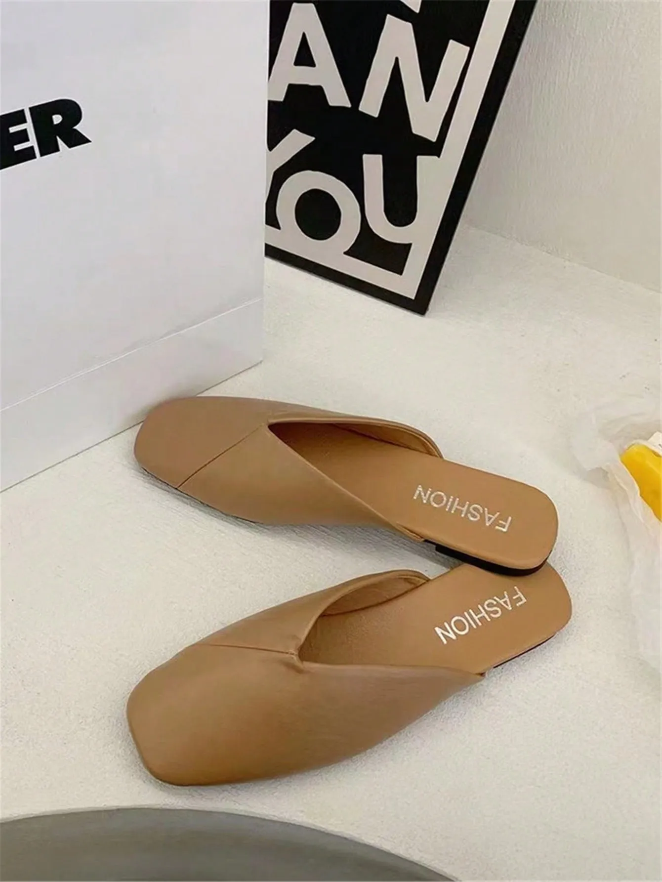 Square Toe PU Flat Mules
